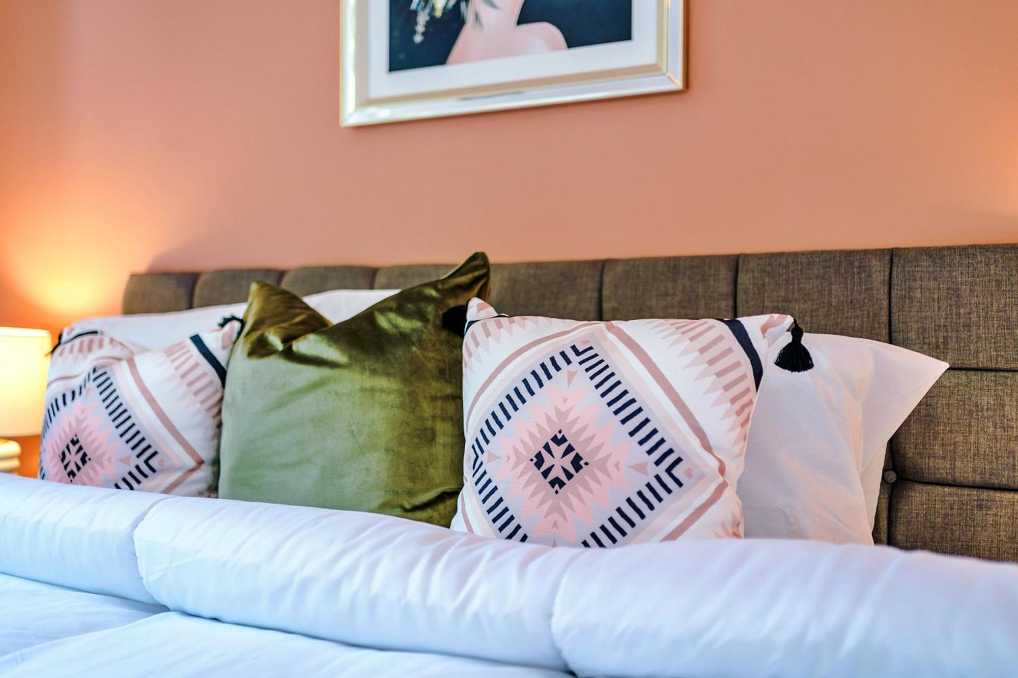 Finest Retreats - Abbey Road - Flat 5 * Llandudno
