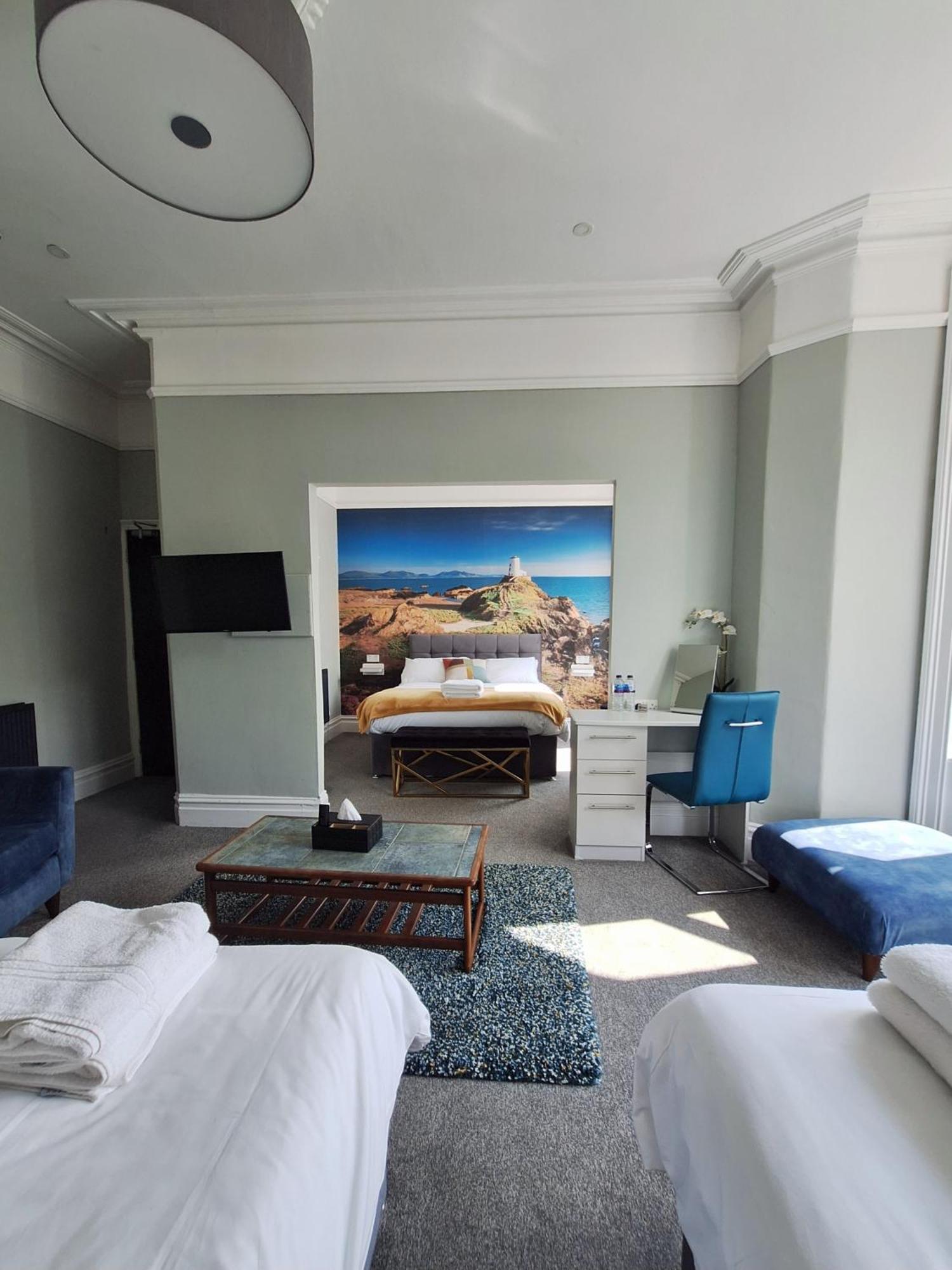 No 27 Chapel Street Guest house Llandudno
