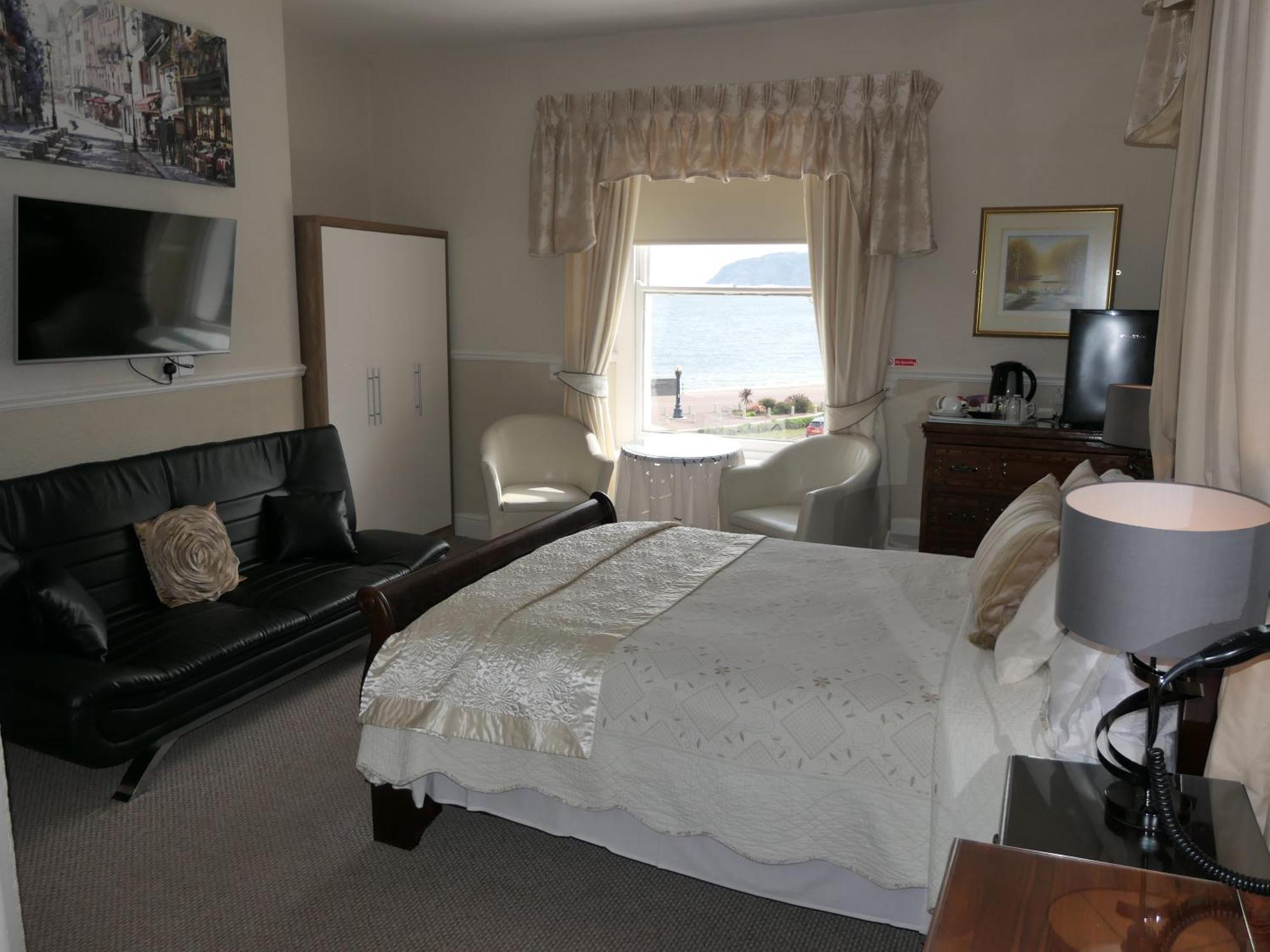 The Cumberland 4* Llandudno