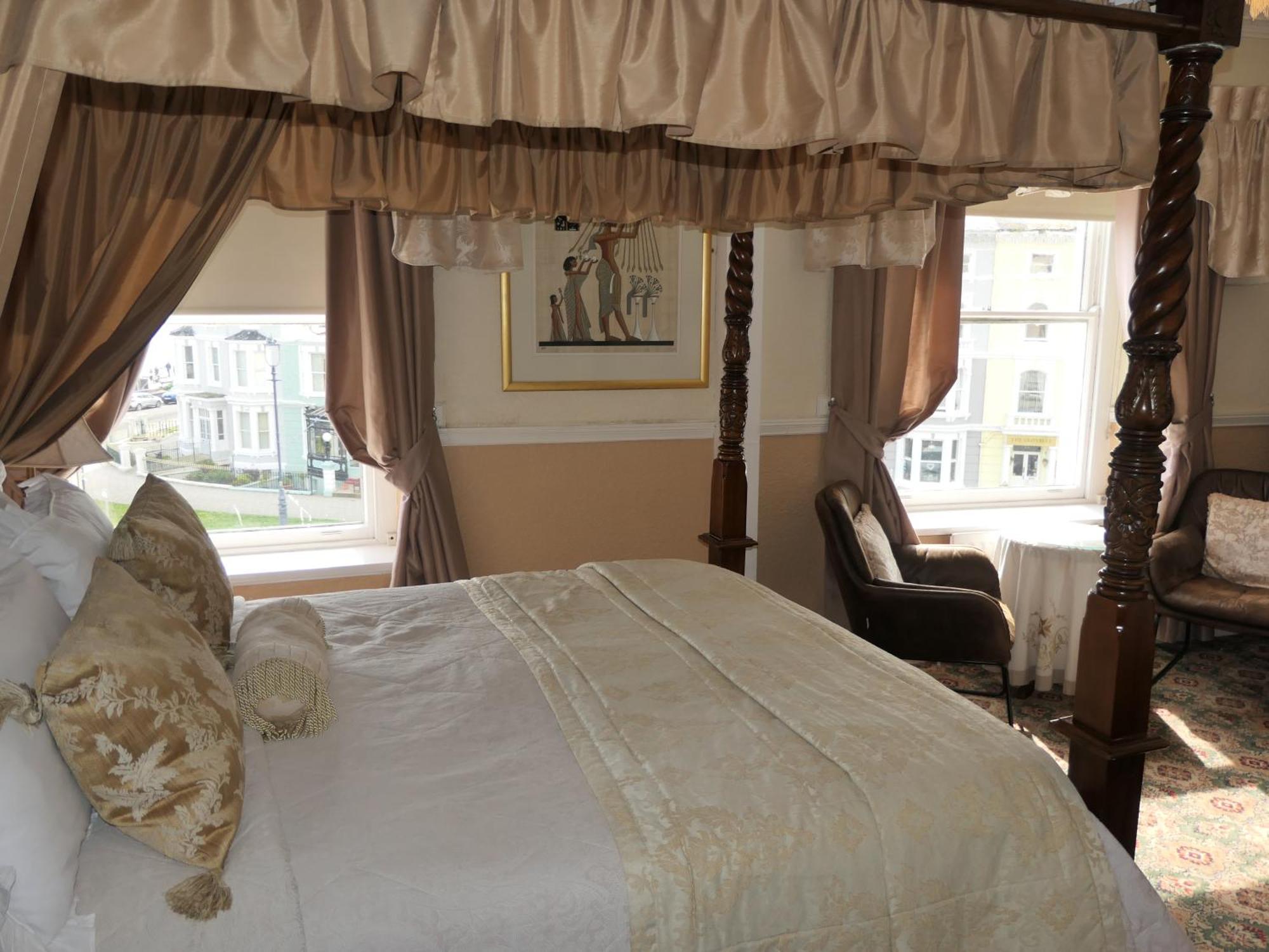 The Cumberland 4*