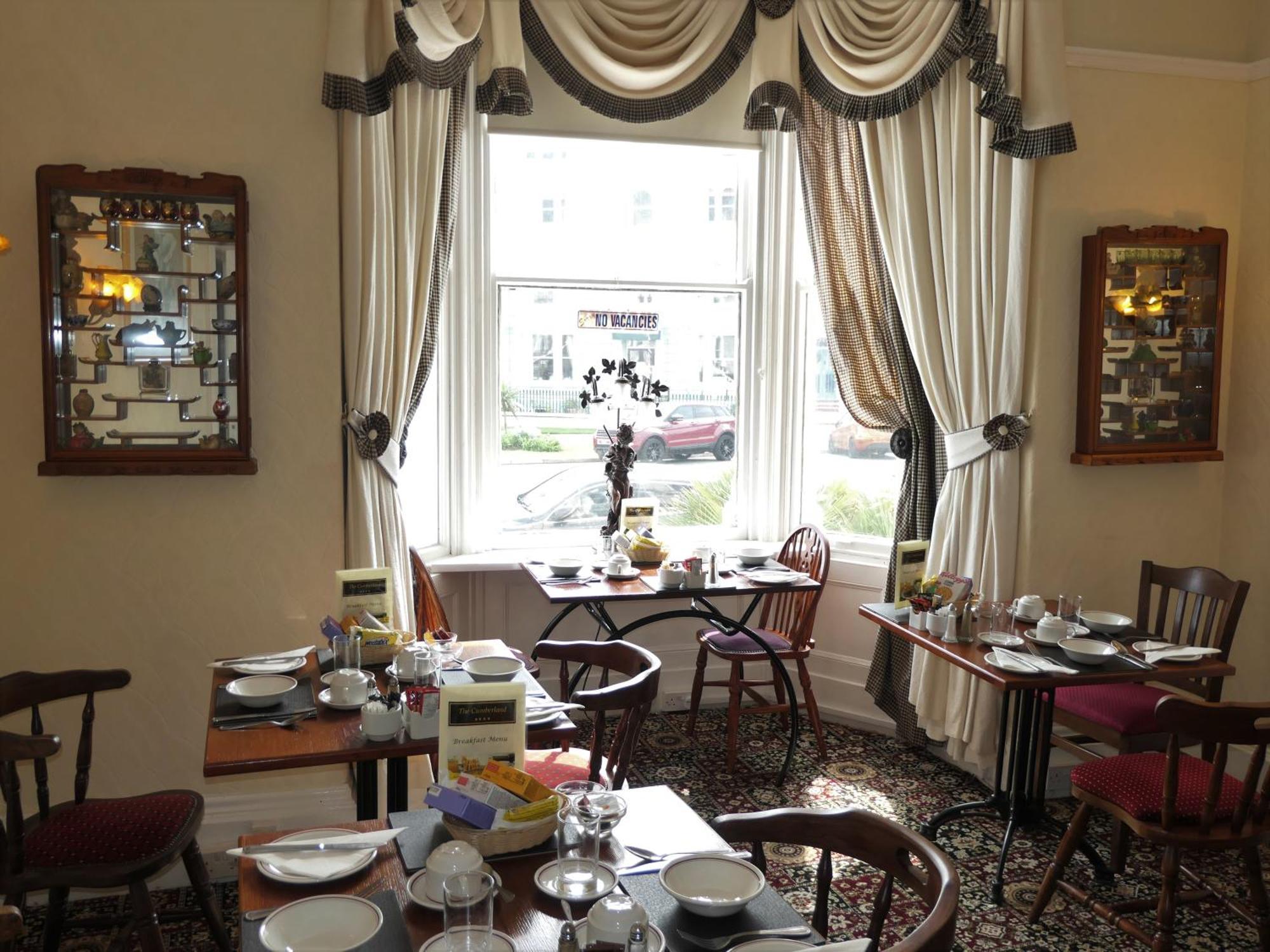 Bed & Breakfast The Cumberland 4*