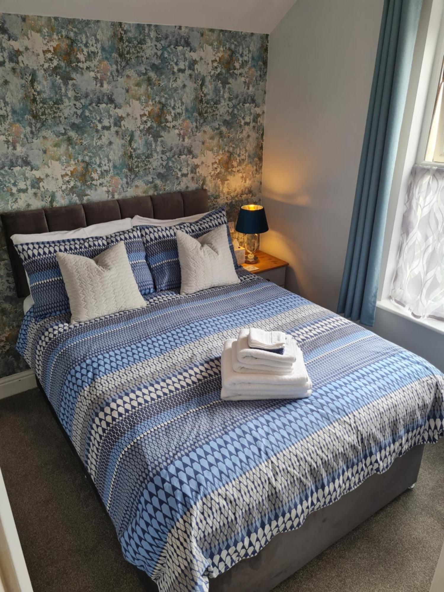 Guest house Glascoed 4*
