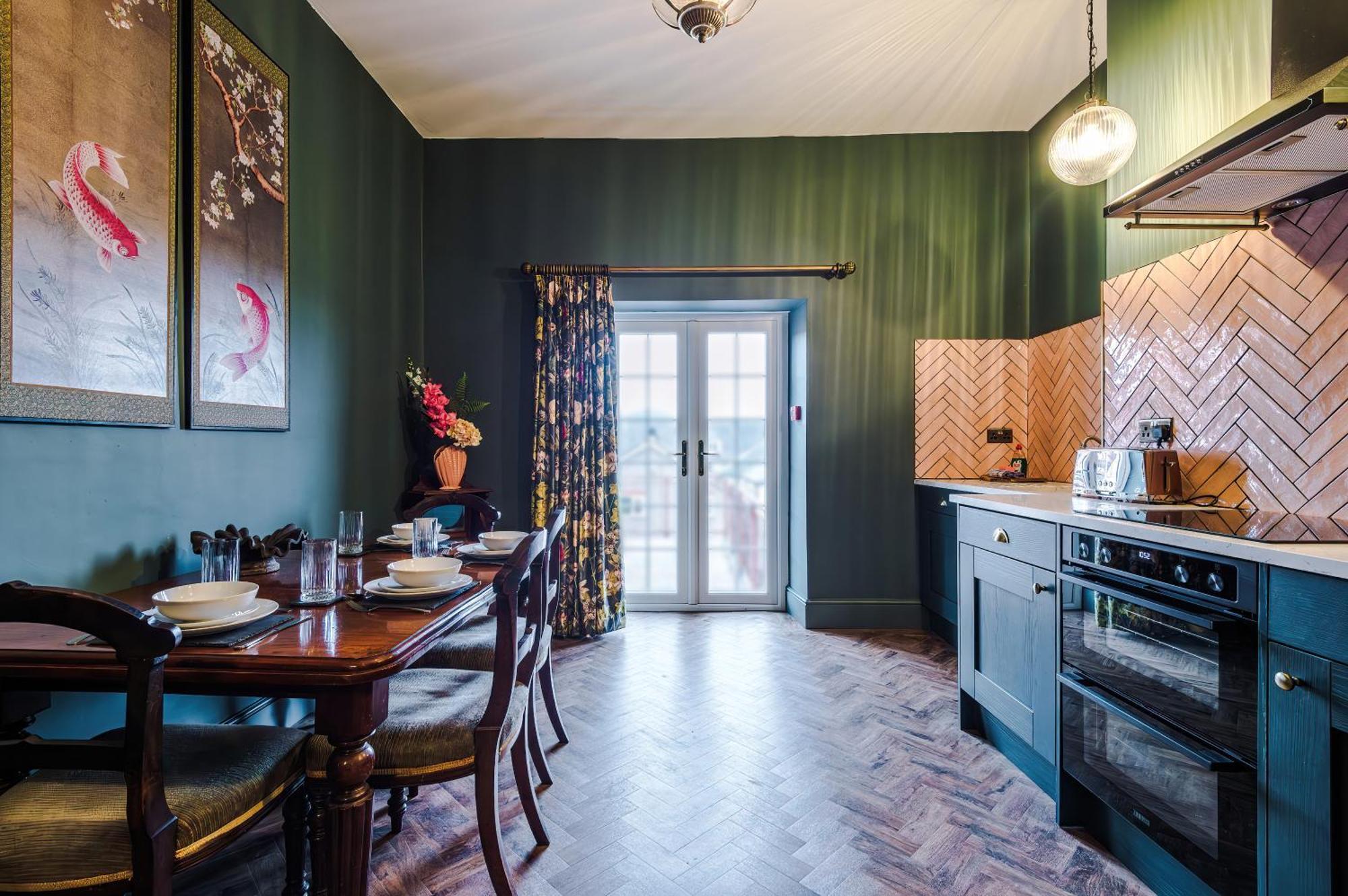 Aparthotel Russell Court By Orenda-luxe *