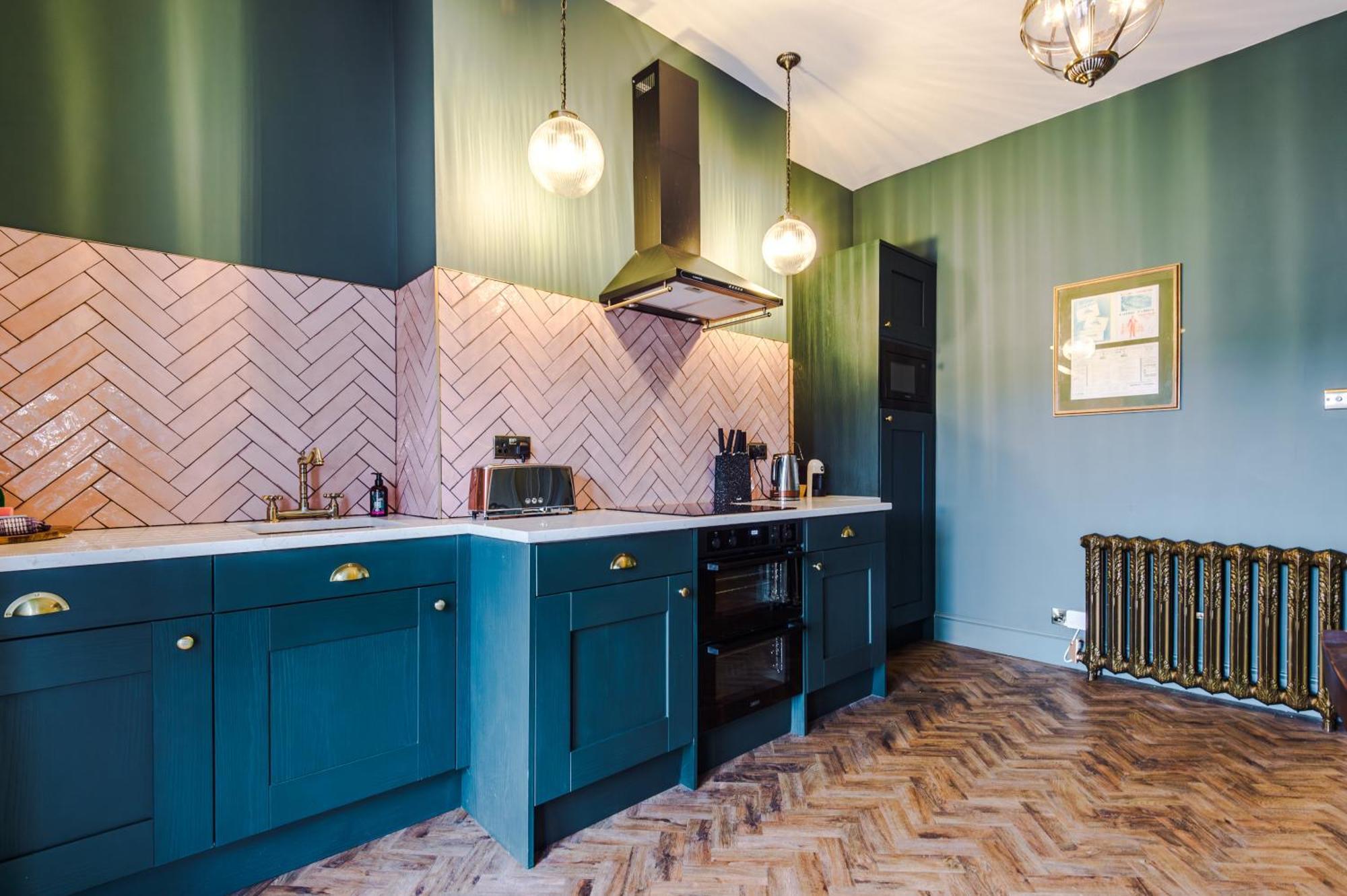 Aparthotel Russell Court By Orenda-luxe Llandudno