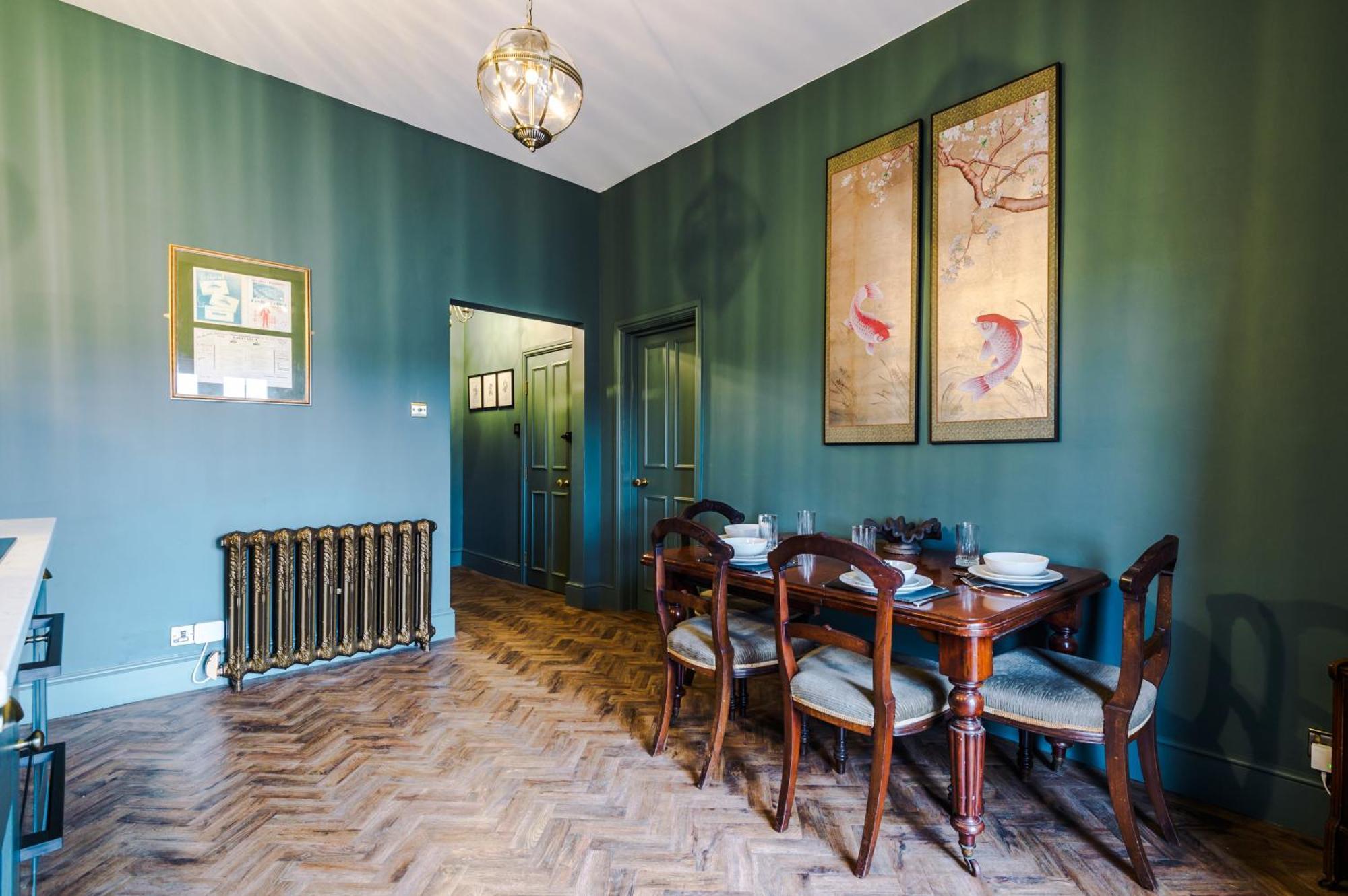 Russell Court By Orenda-luxe *