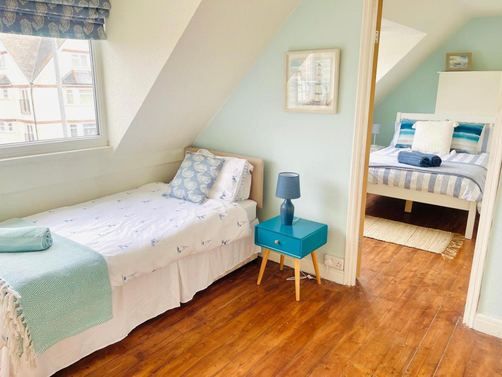 Lovely Big 3 Bedroom Maisonette Close To The Apartment Llandudno