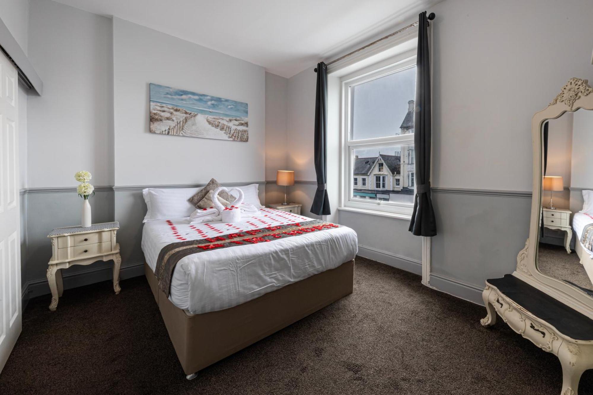Manor Hotel 3*