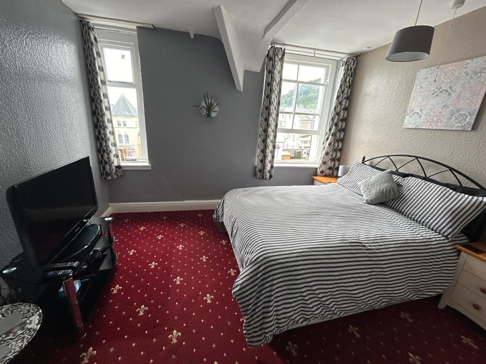 St Moritz Guest house *