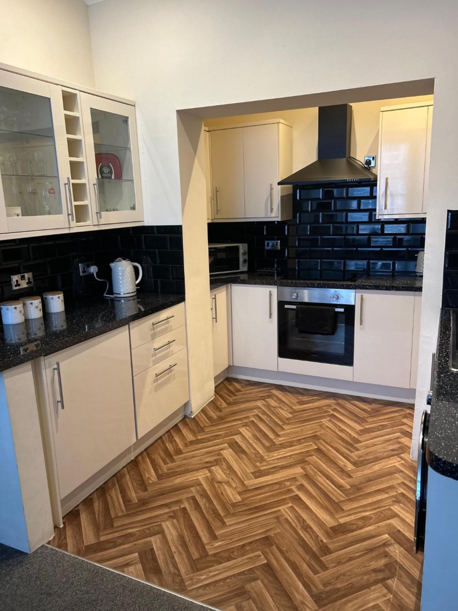 Beautifully Presented Victorian Within Walking Distance To Llandudno