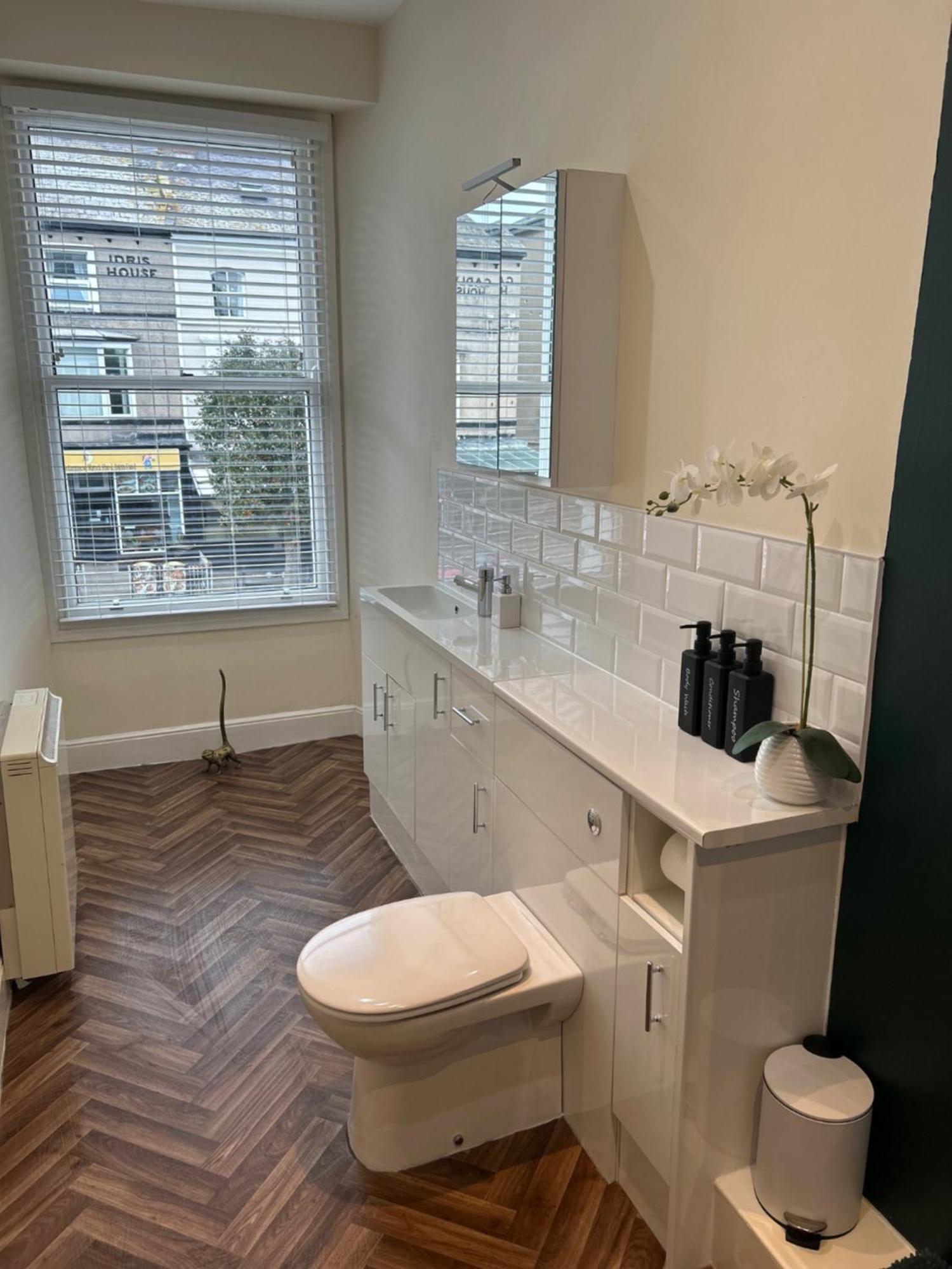 Beautifully Presented Victorian Within Walking Distance To Apartment Llandudno