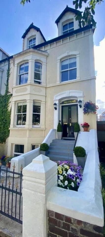 Willesden, 2, A Beautifully Furnished And Spacious Located In The Heart Of * Llandudno