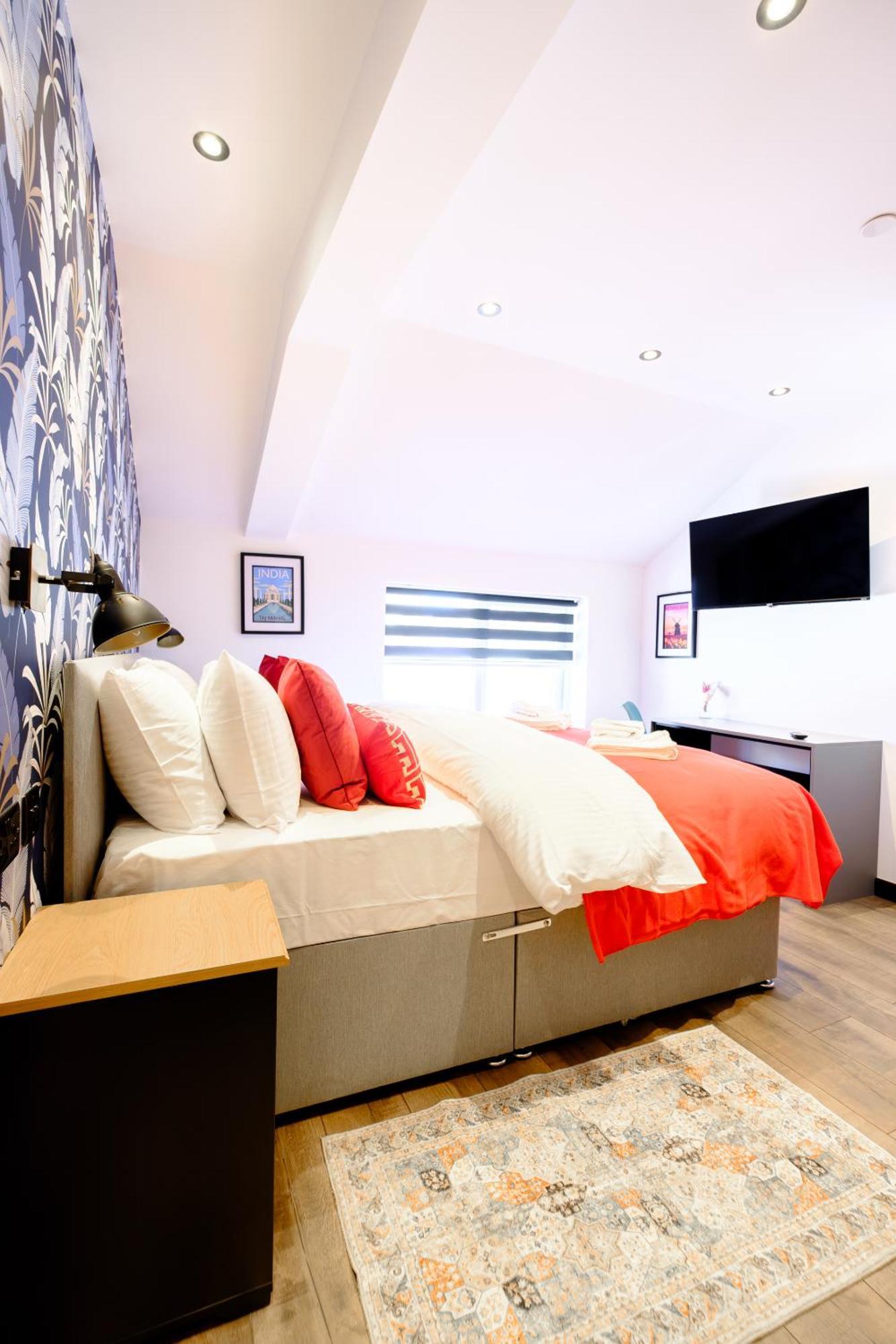 James Court By Staycay Apartment