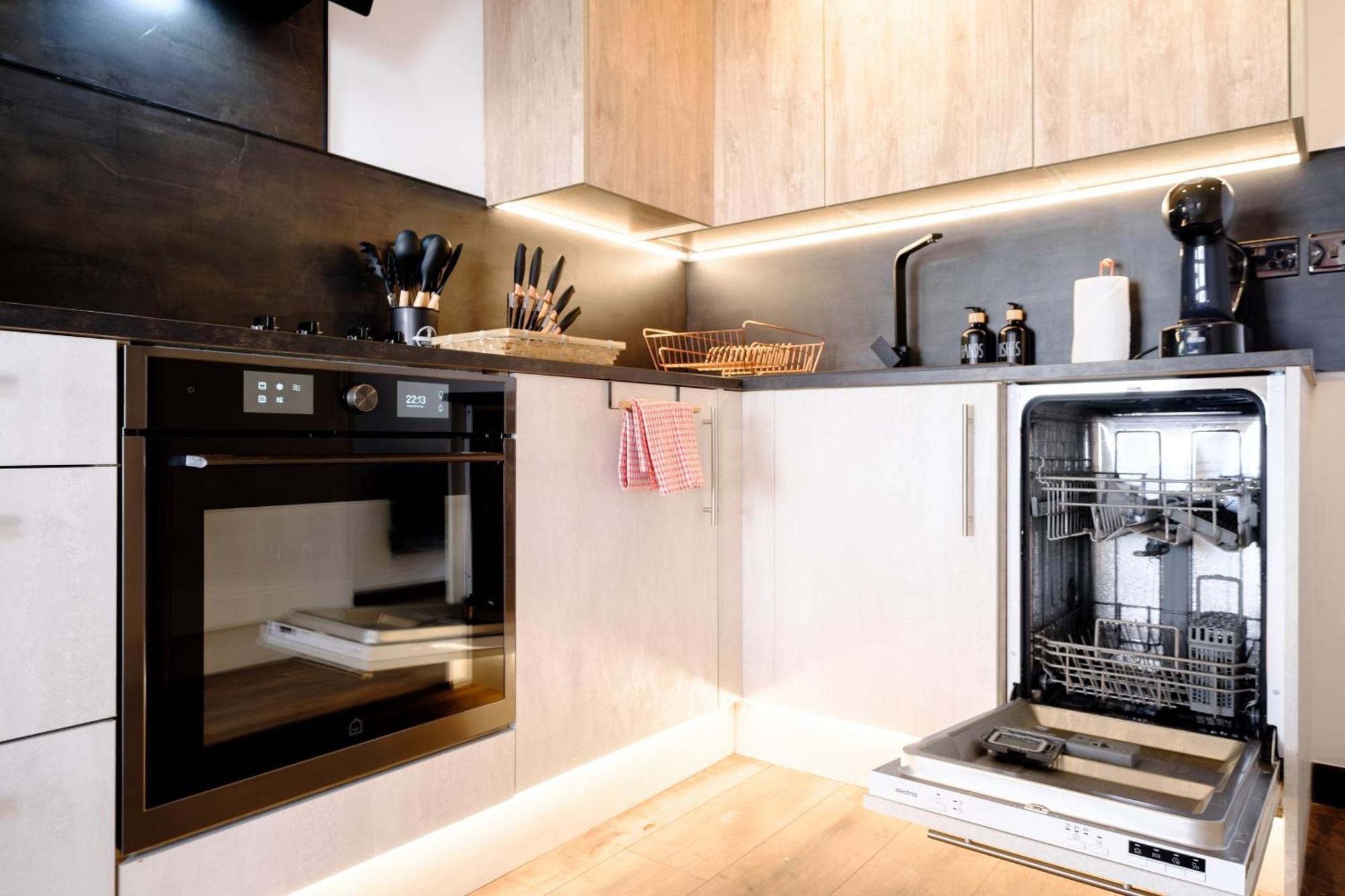 James Court By Staycay Apartment *