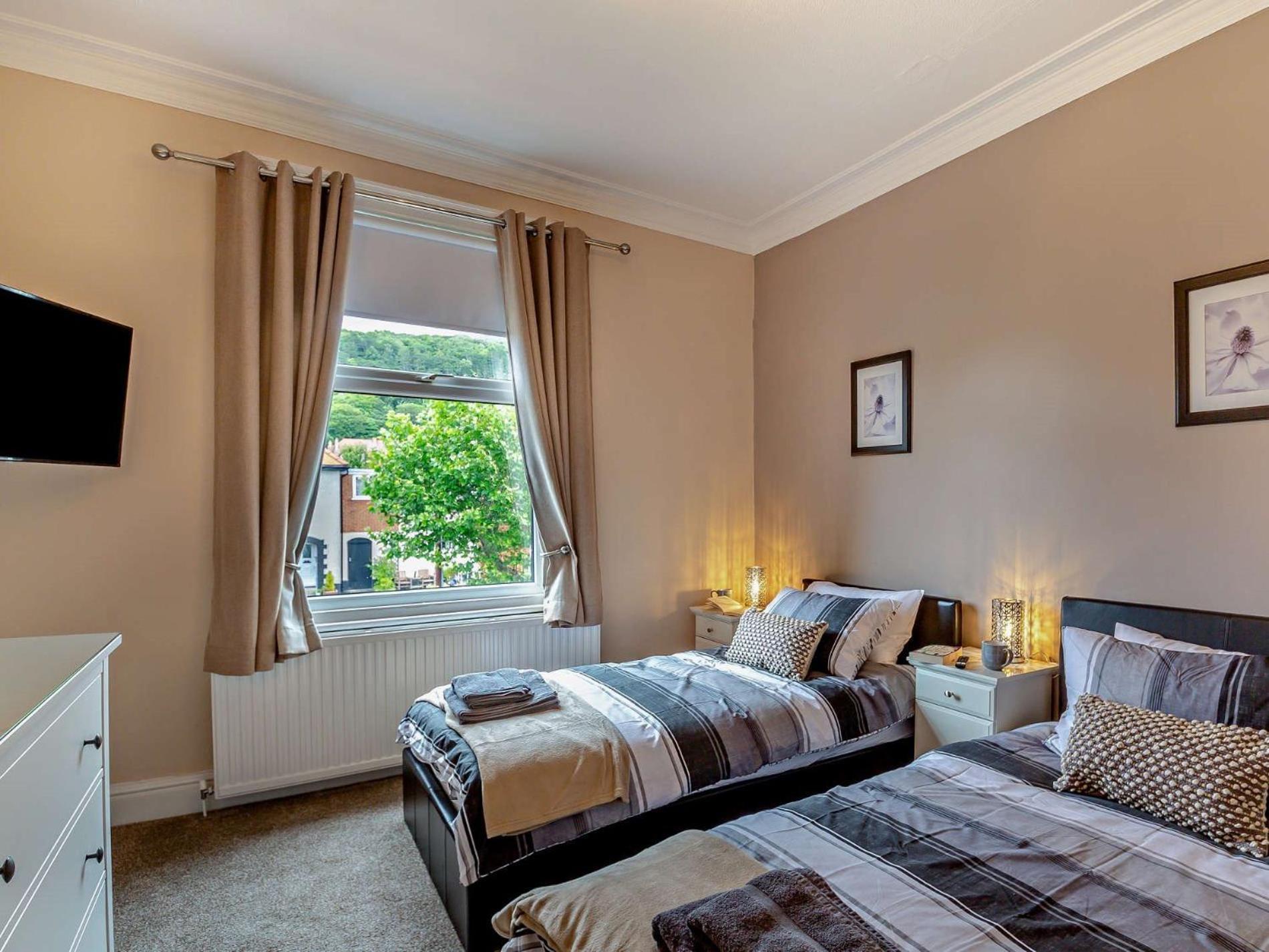 4 Bed In 95235 Holiday home Llandudno
