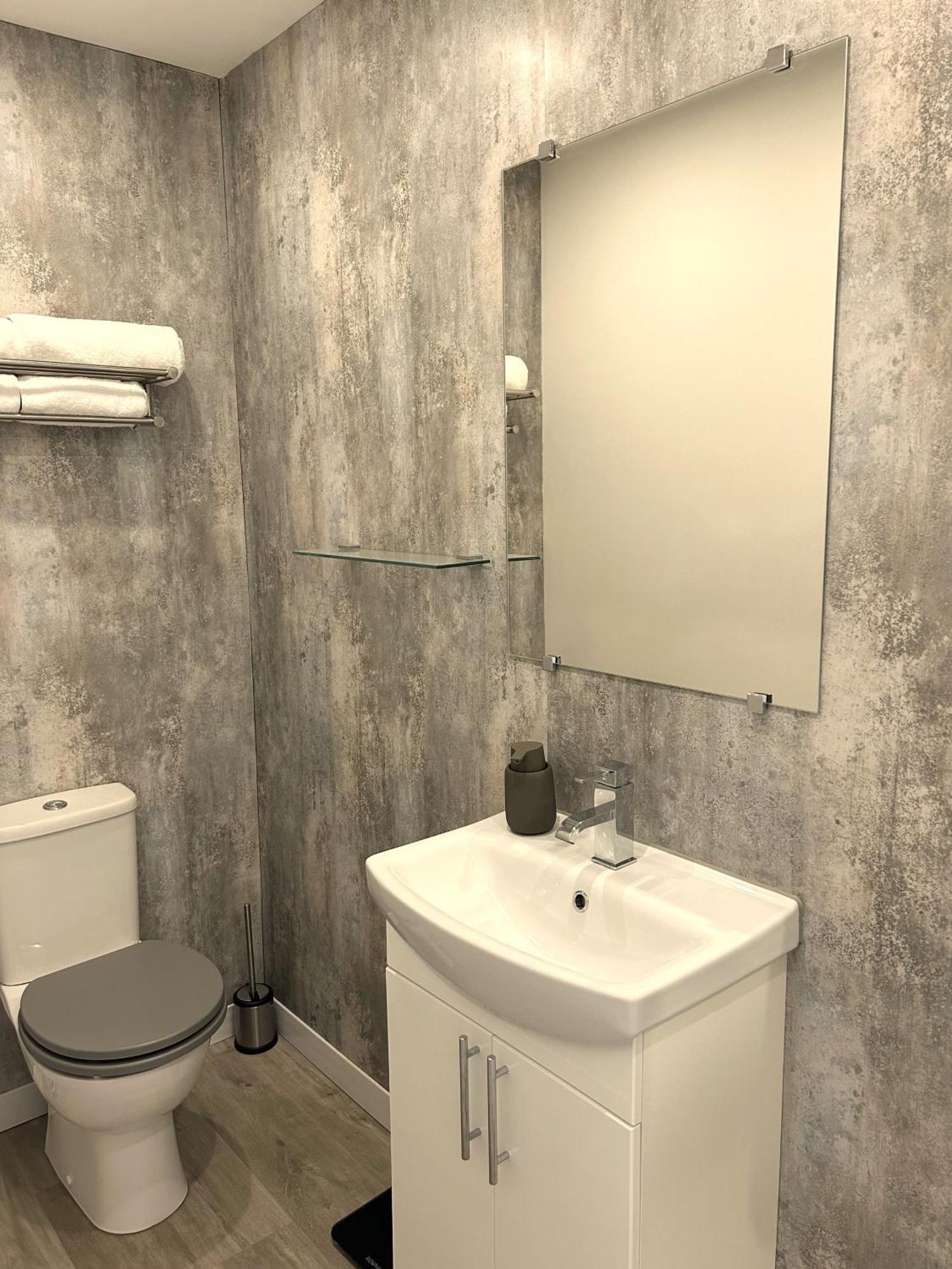 Willesden, 1, A Beautifully Furnished One Bedroomed In The Heart Of Apartment