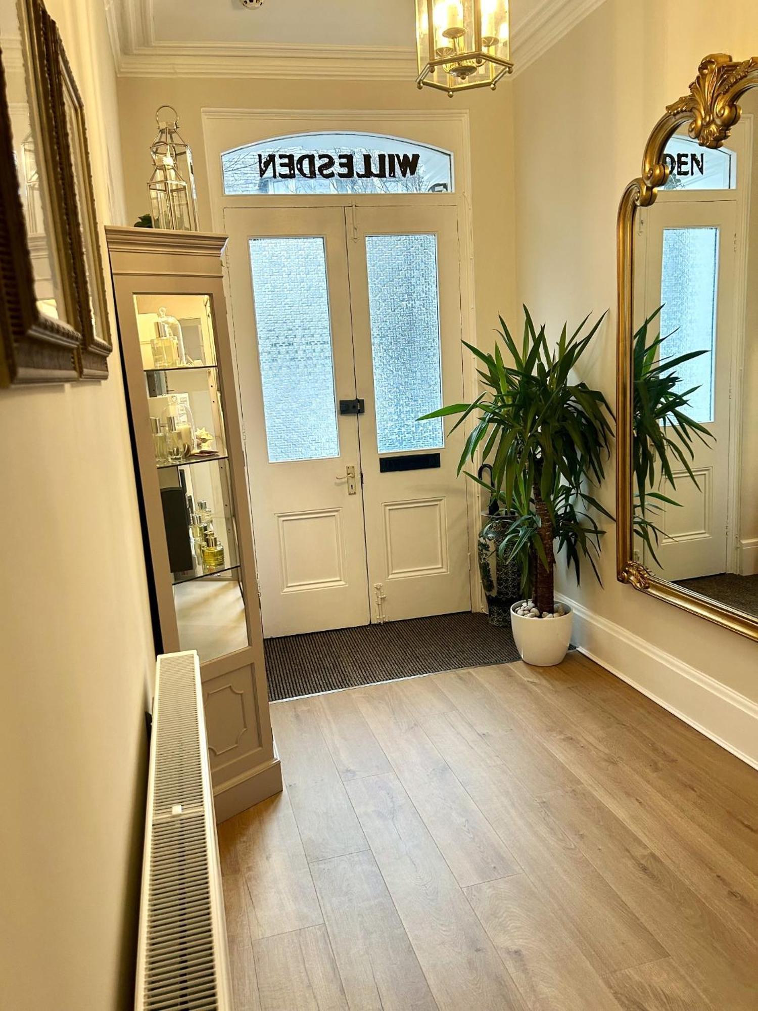 Willesden, 1, A Beautifully Furnished One Bedroomed In The Heart Of Apartment