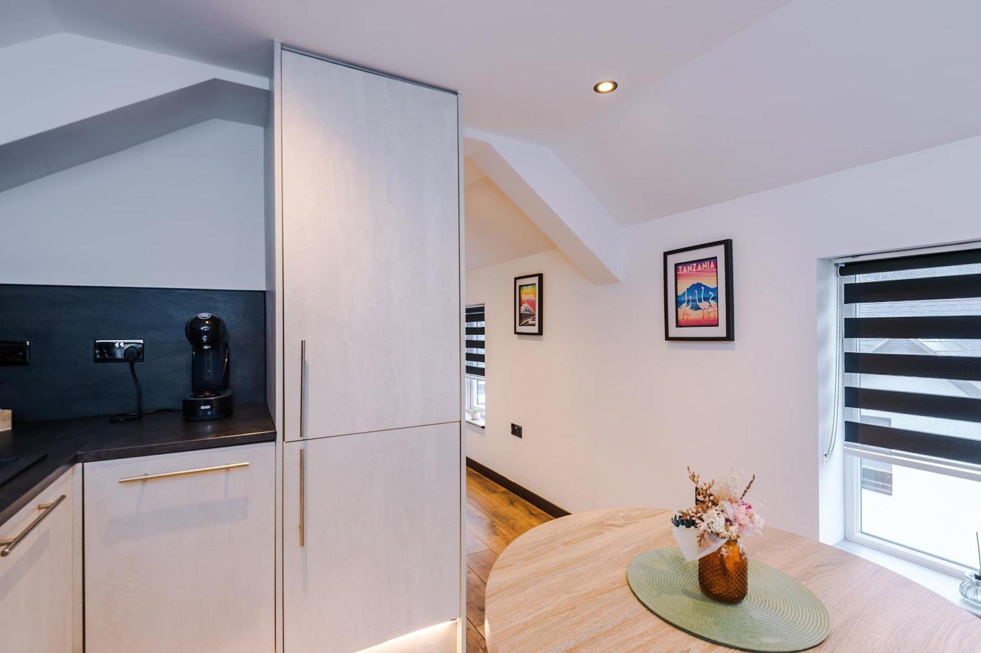 Apartment Court Complex - Sleeps 24 Llandudno