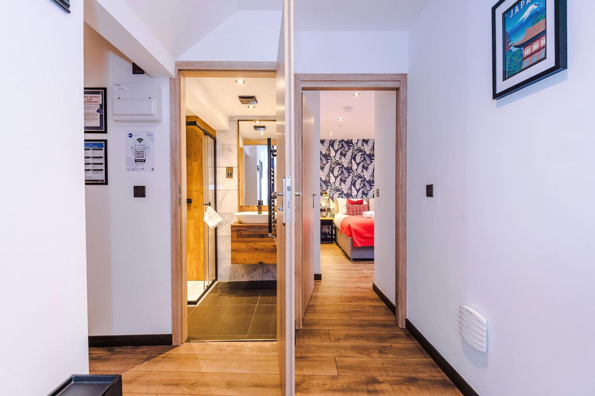 Apartment Court Complex - Sleeps 24