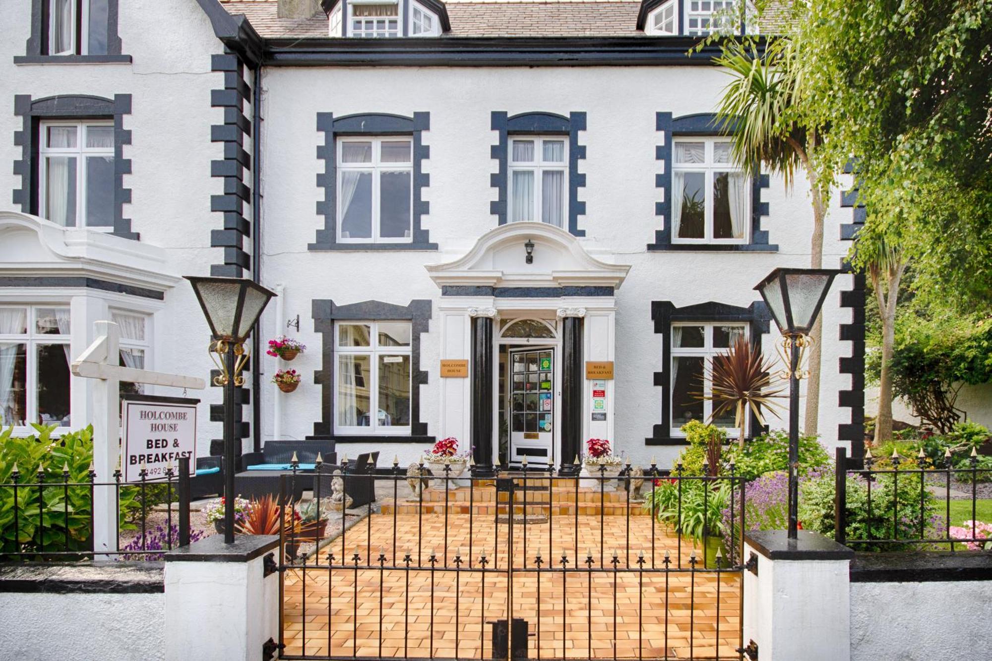 Holcombe House Llandudno