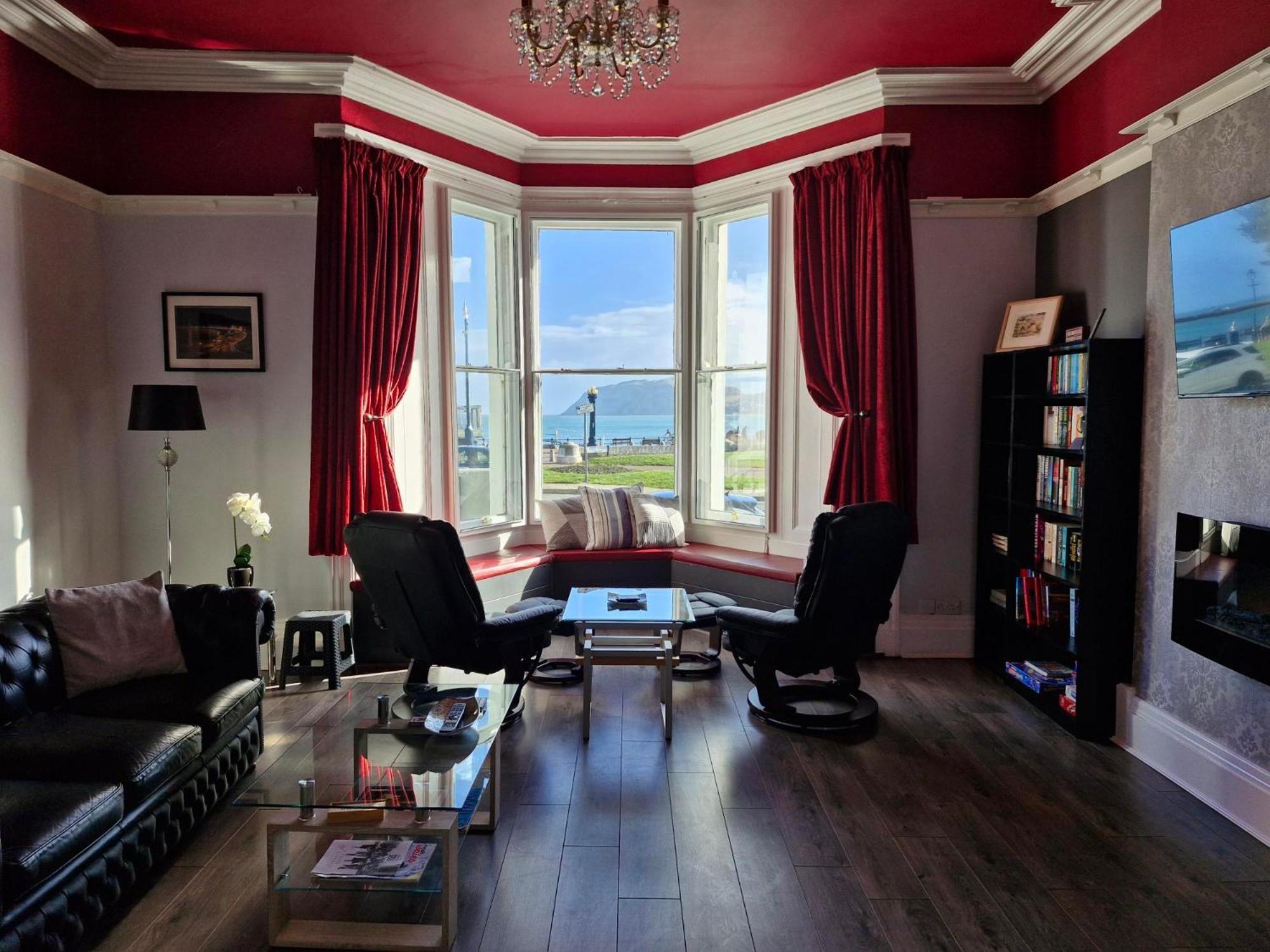 Bed & Breakfast Hen Dy 4*