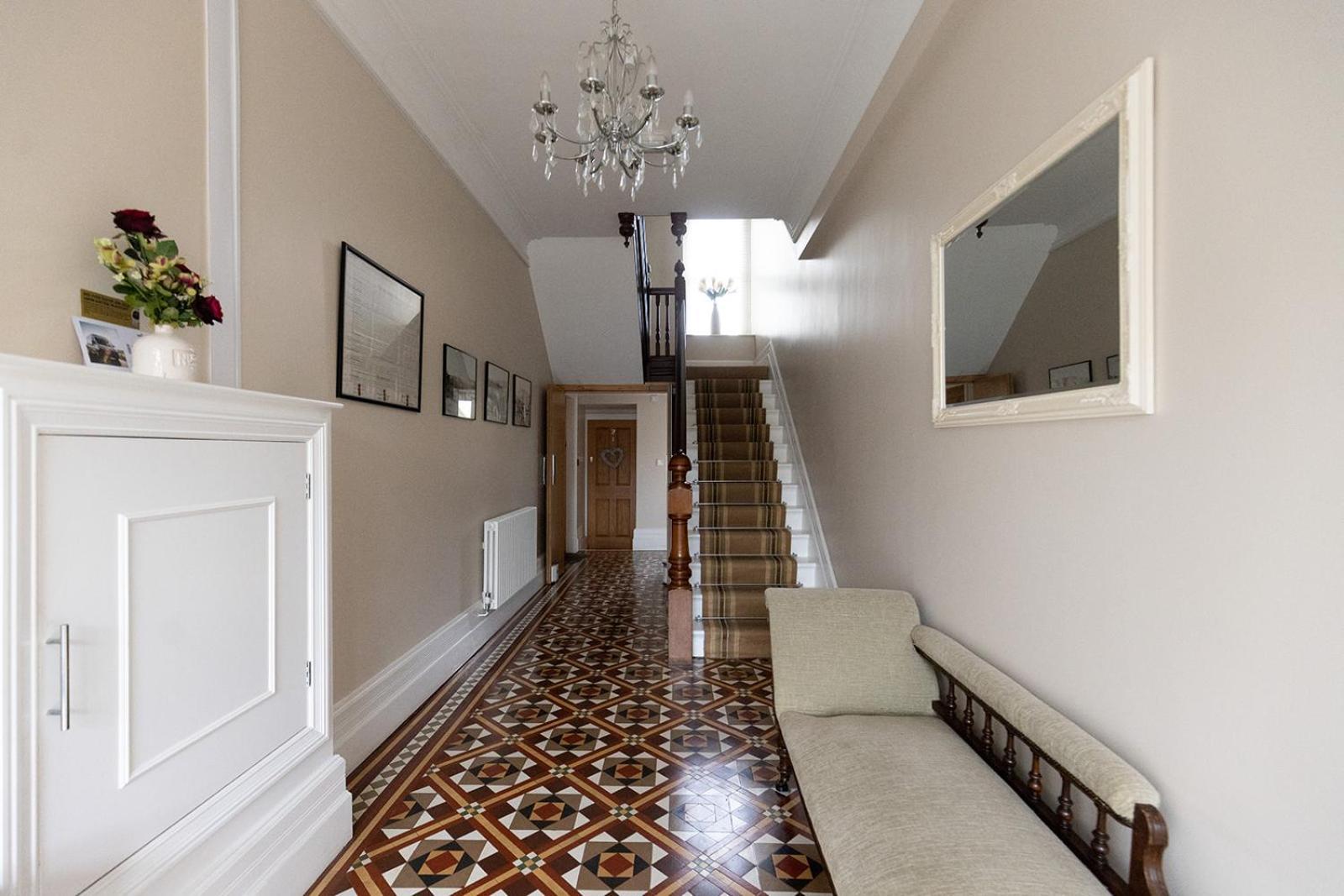 York House No04 - Luxury In