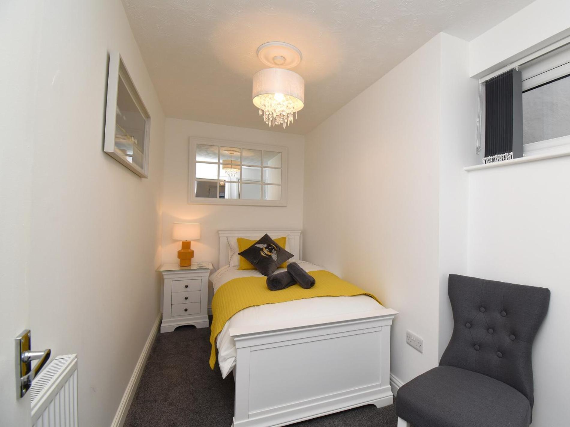 3 Bed In 95068 Holiday home *