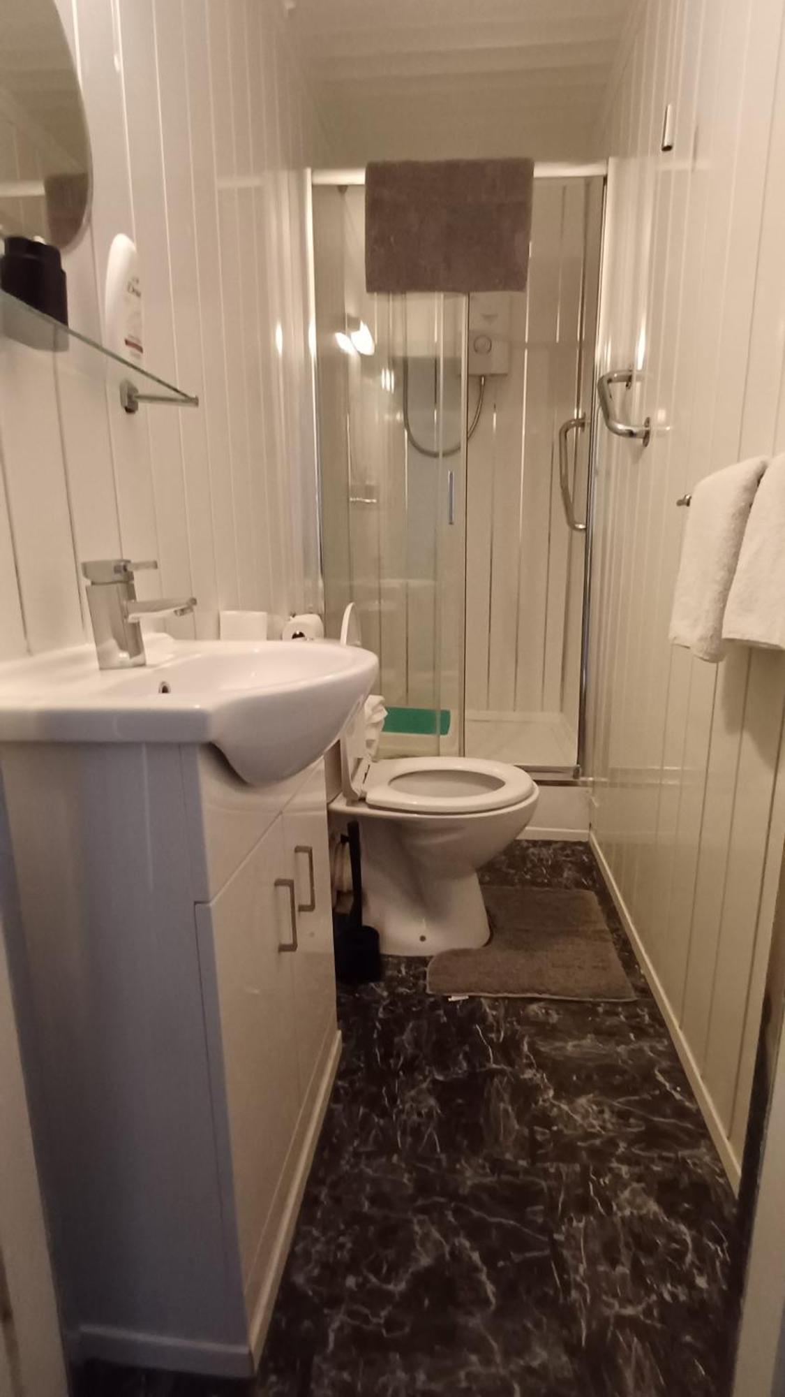 Morwenna Luxury * Llandudno