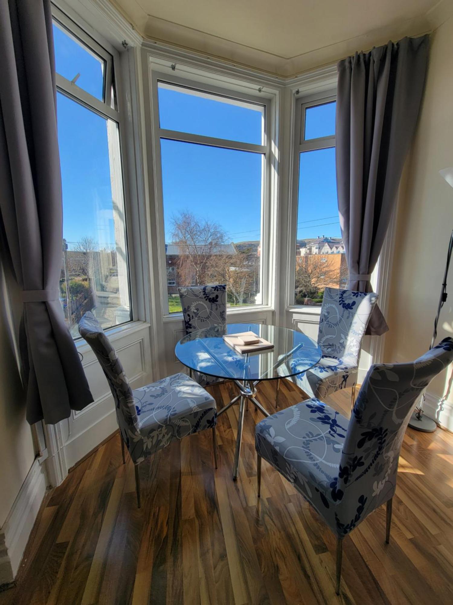 Modern 2bed Close To The Promenade & Theatre * Llandudno