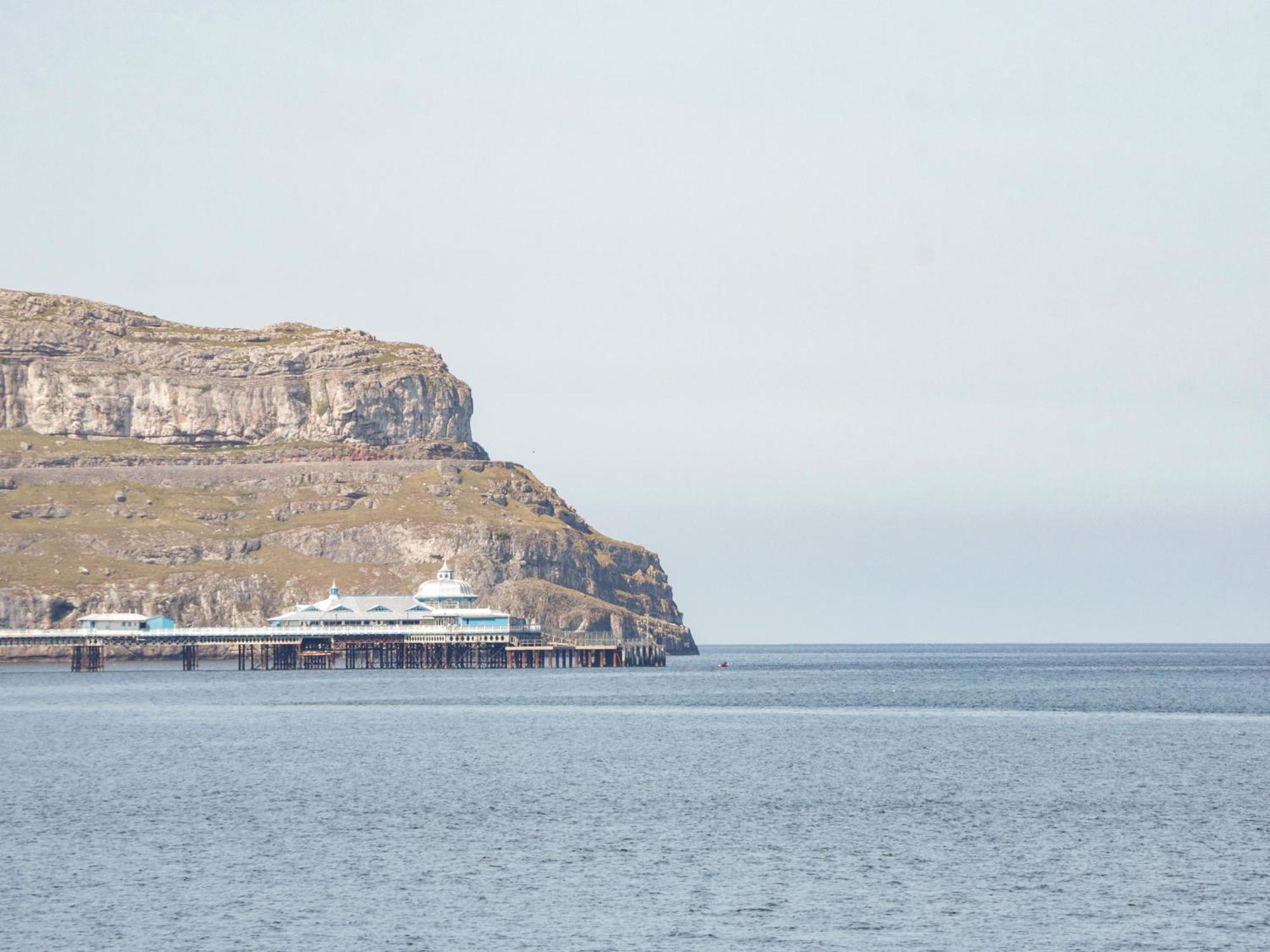 Orme's Edge No 9 * Llandudno
