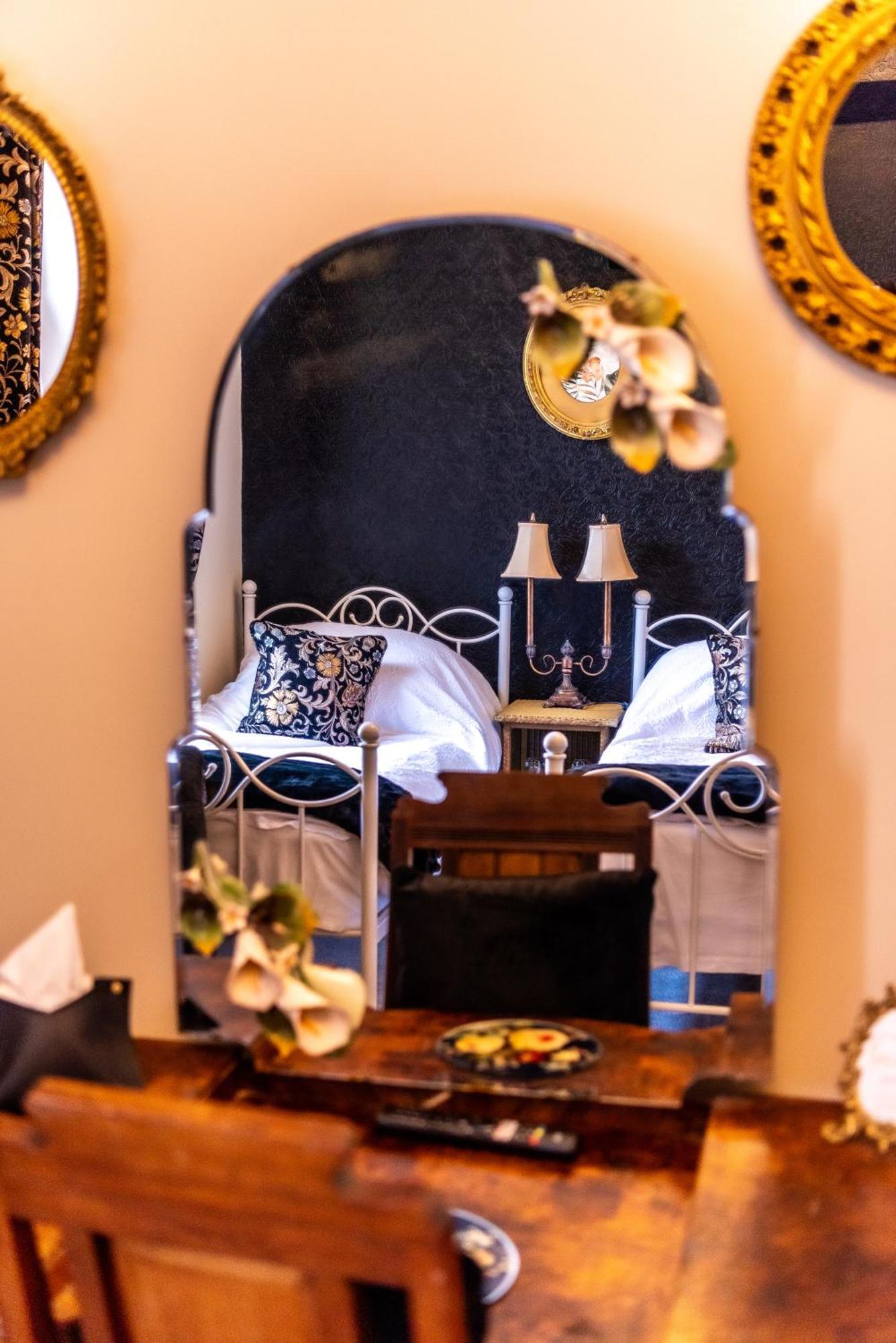 Guest house Mulberry House 2*