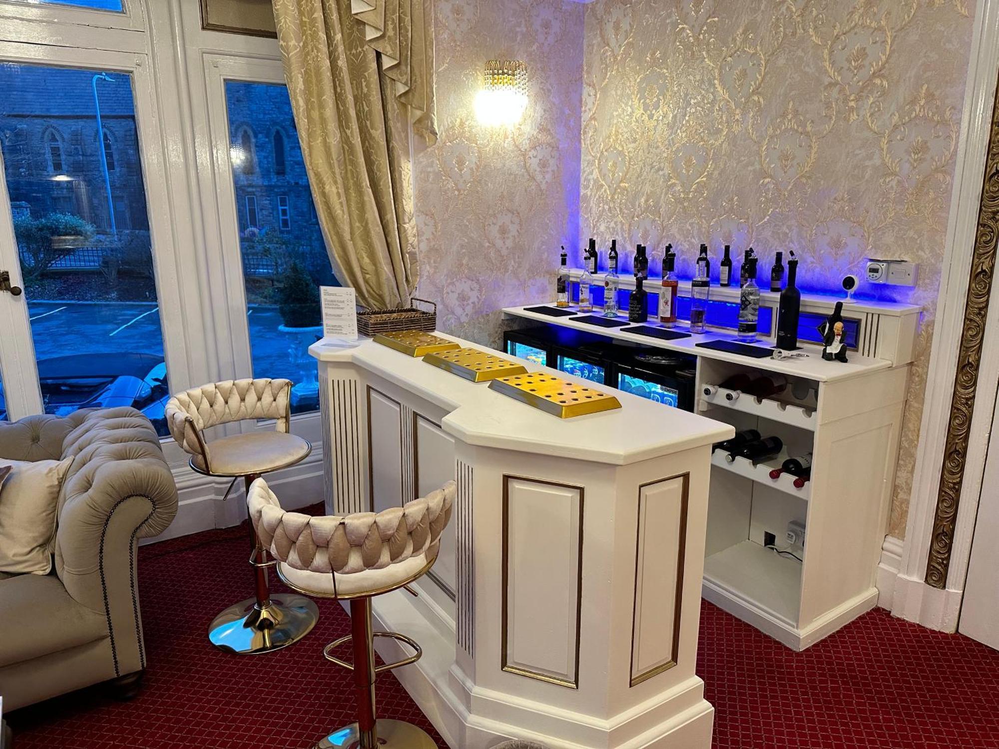 The Annan 3* Llandudno