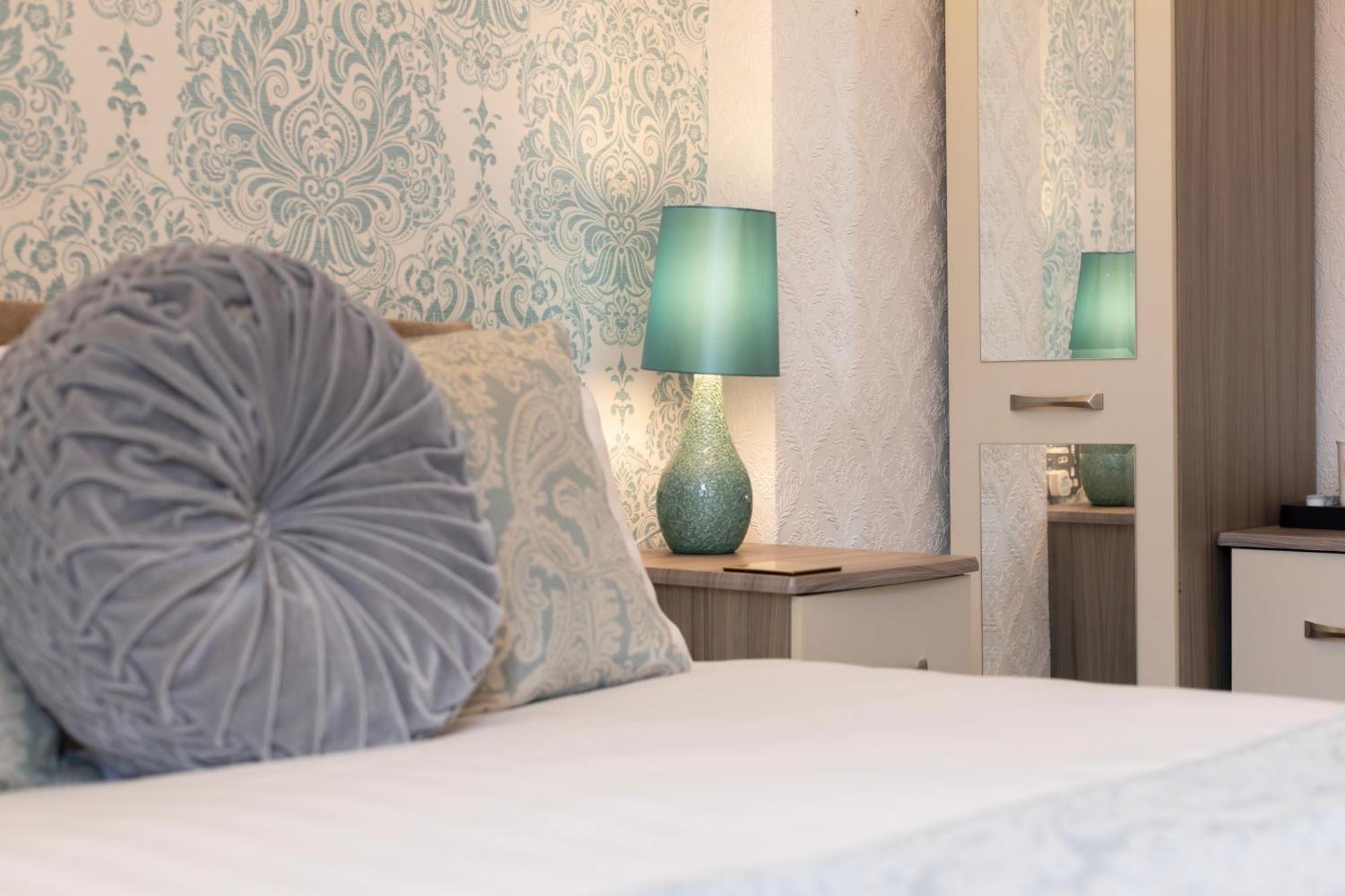 The Annan 3* Llandudno