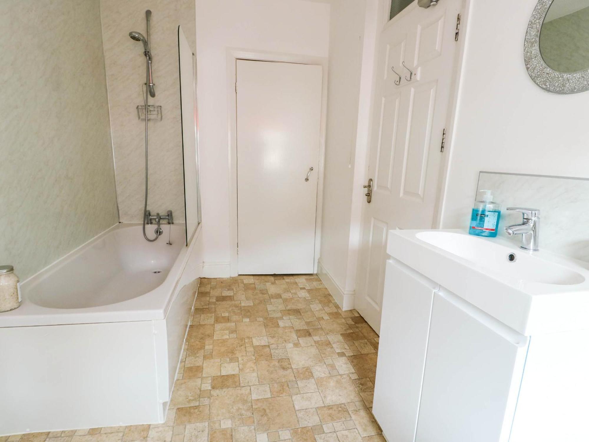 Llewelyn House Apartment Llandudno
