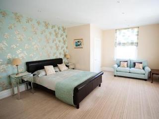 Guest house Sefton Court