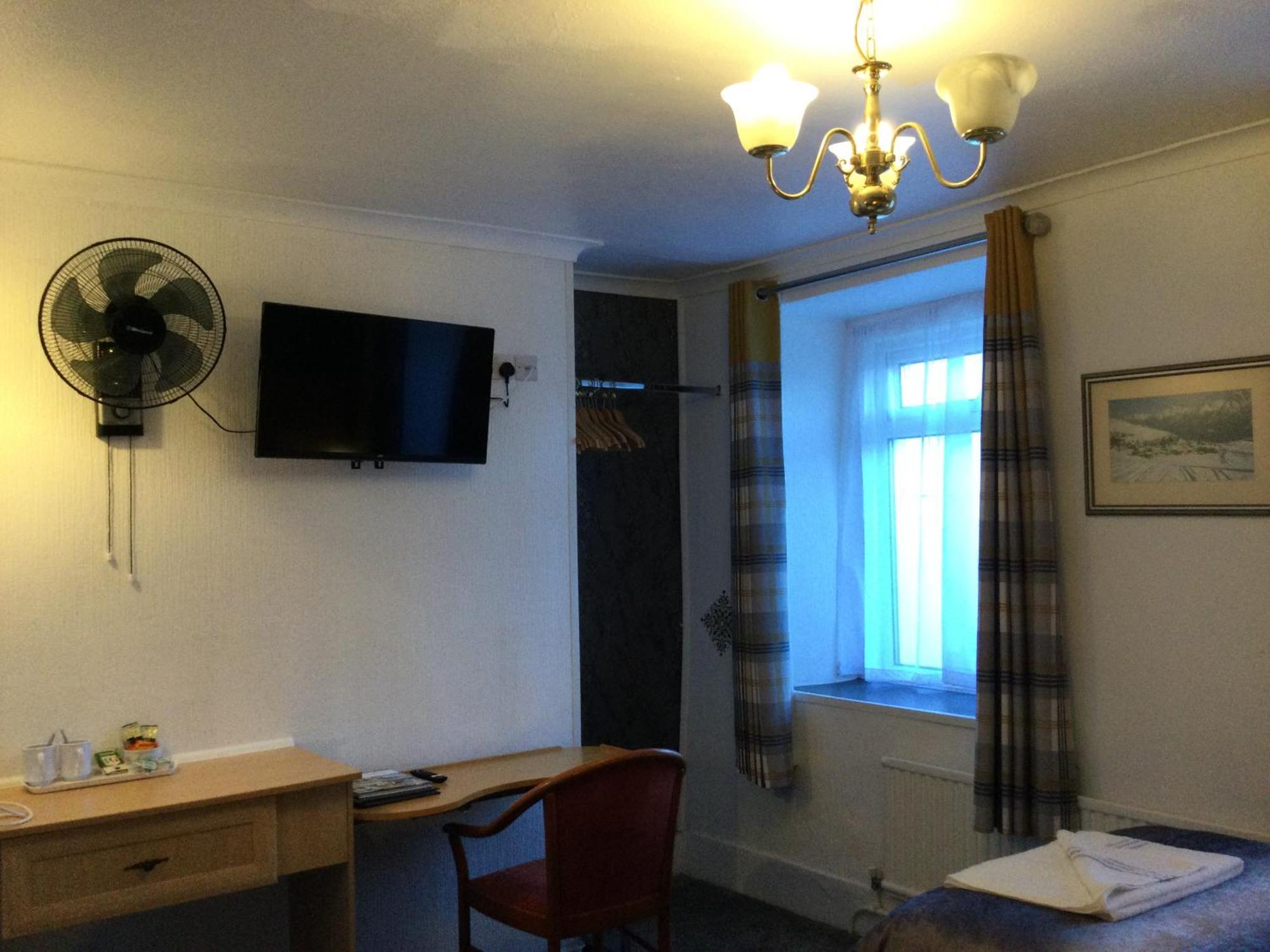 The Trevone, 3*