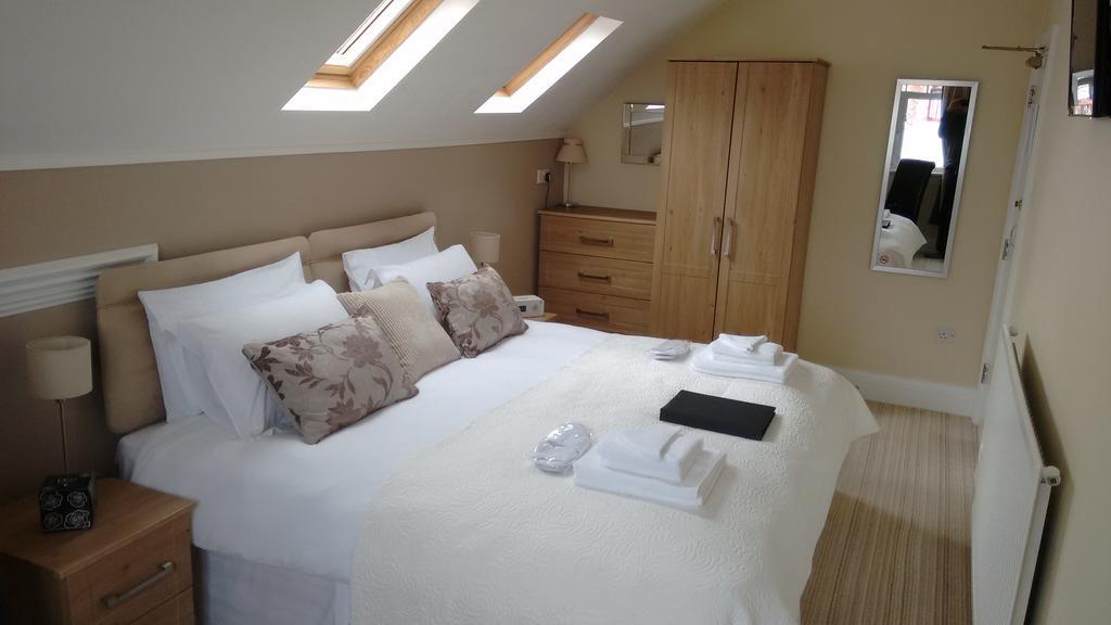Guest house Cleave Court