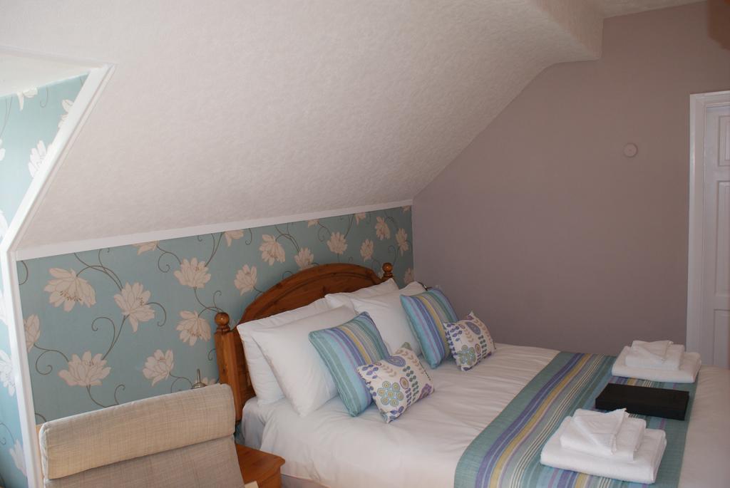 Guest house Cleave Court 3*