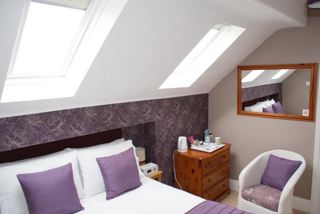 Cleave Court 3* Llandudno