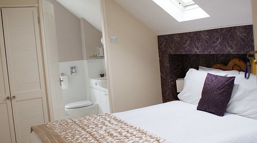 Guest house Cleave Court 3*