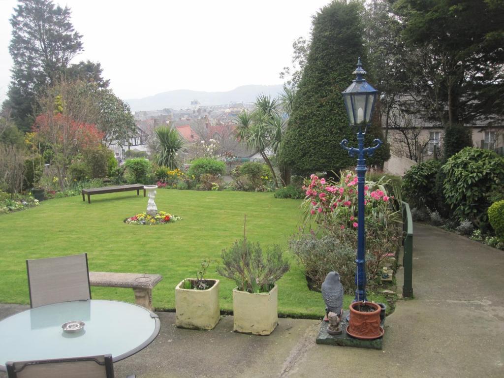 Guest house Bron Orme Private