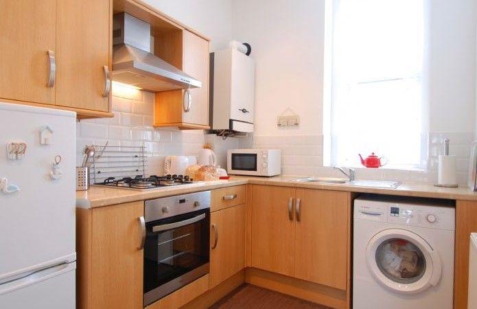 Willow Court 2 *