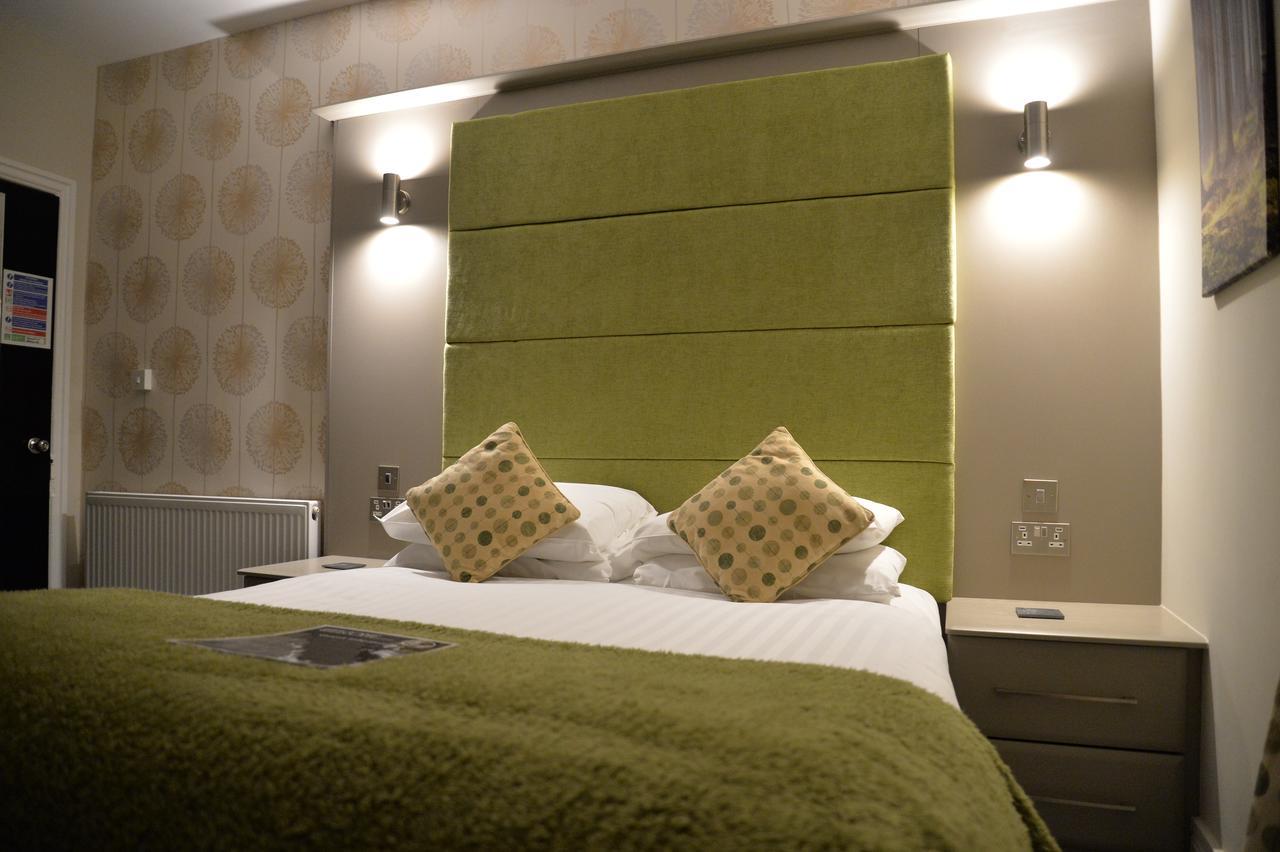 Lauriston & Lawton Court 4*