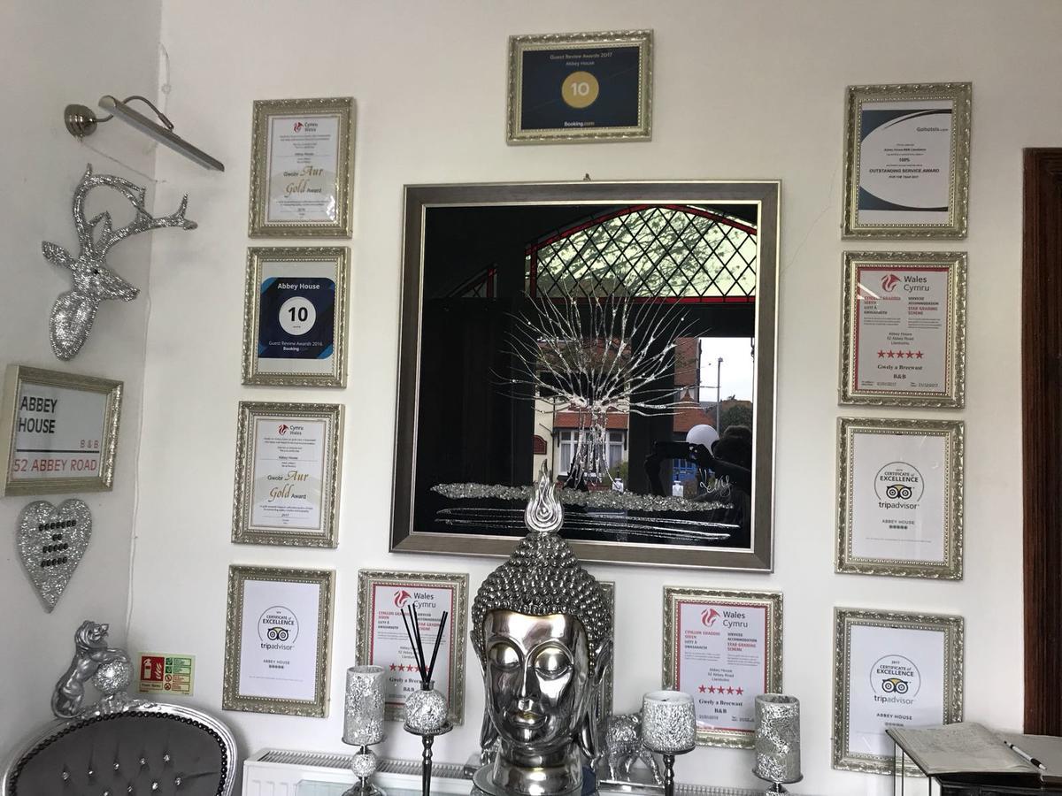Abbey House Bed & Breakfast 5*