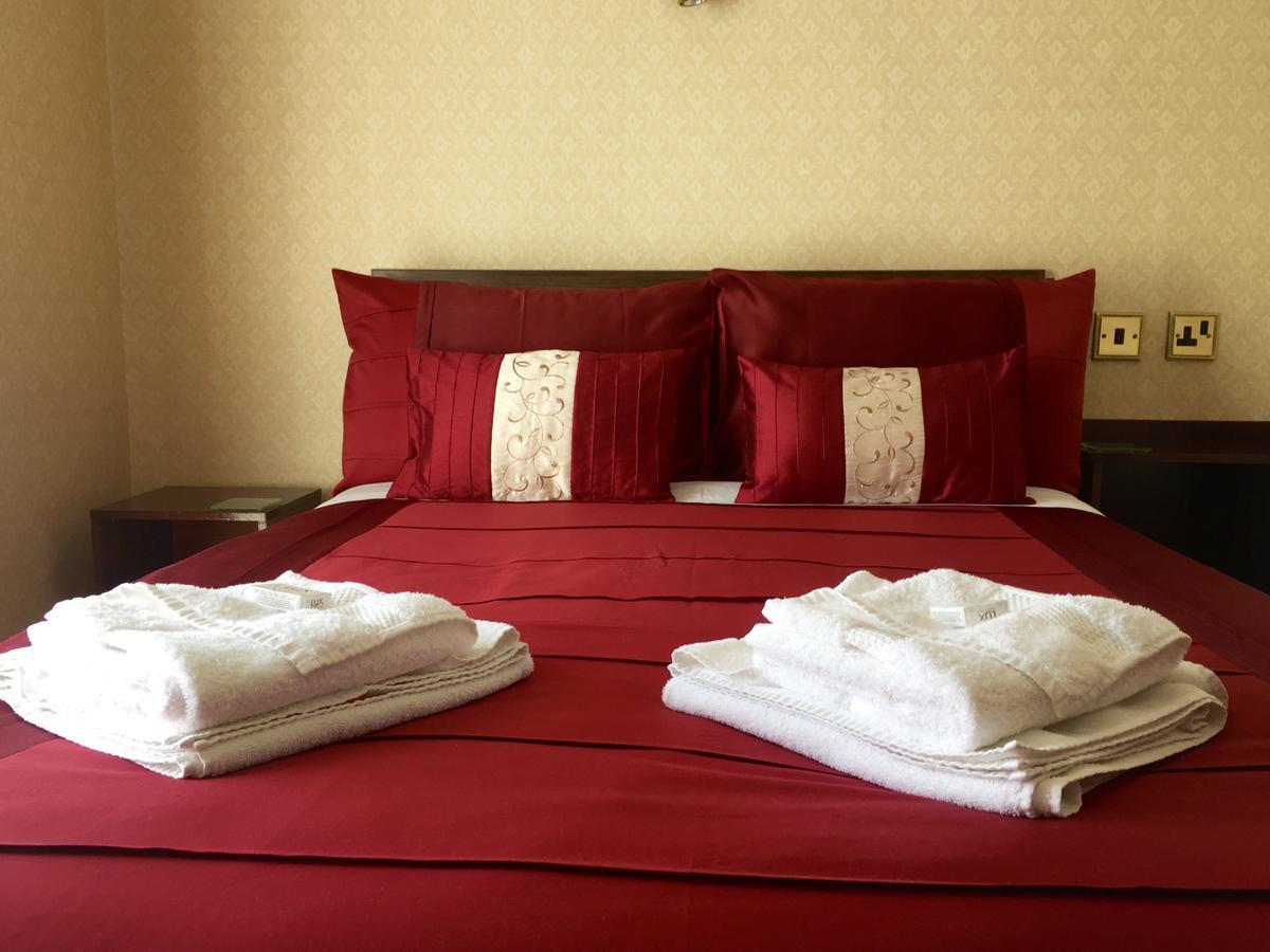 Bromwell Court Bed & Breakfast