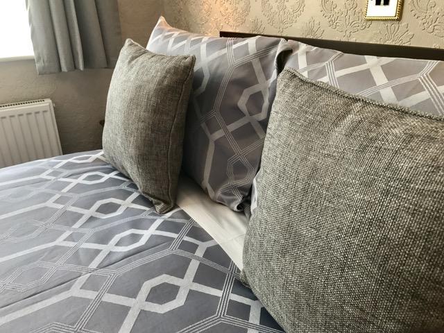 Bromwell Court Bed & Breakfast *