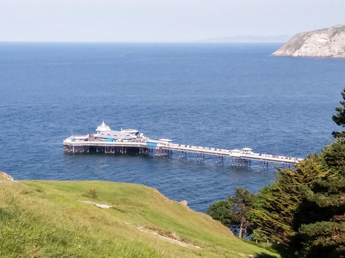 51 Trinity Avenue Holiday home Llandudno