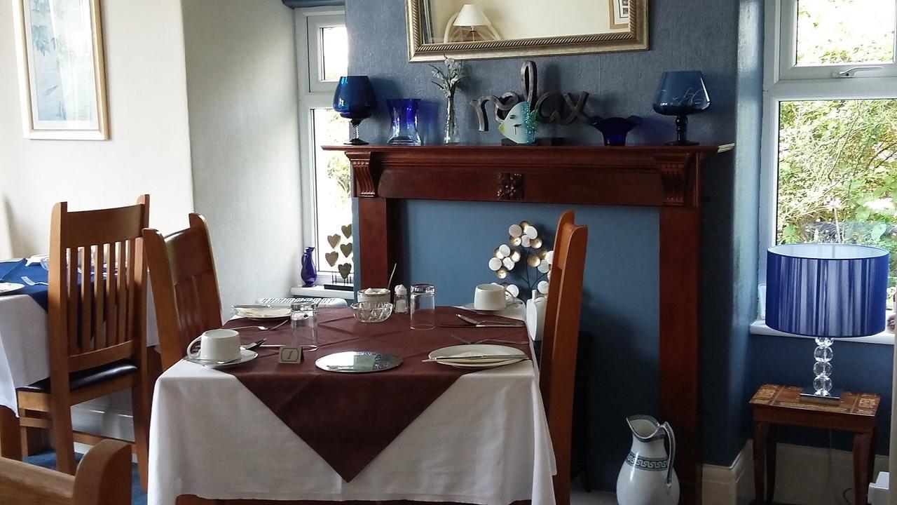 Guest house Cleave Court