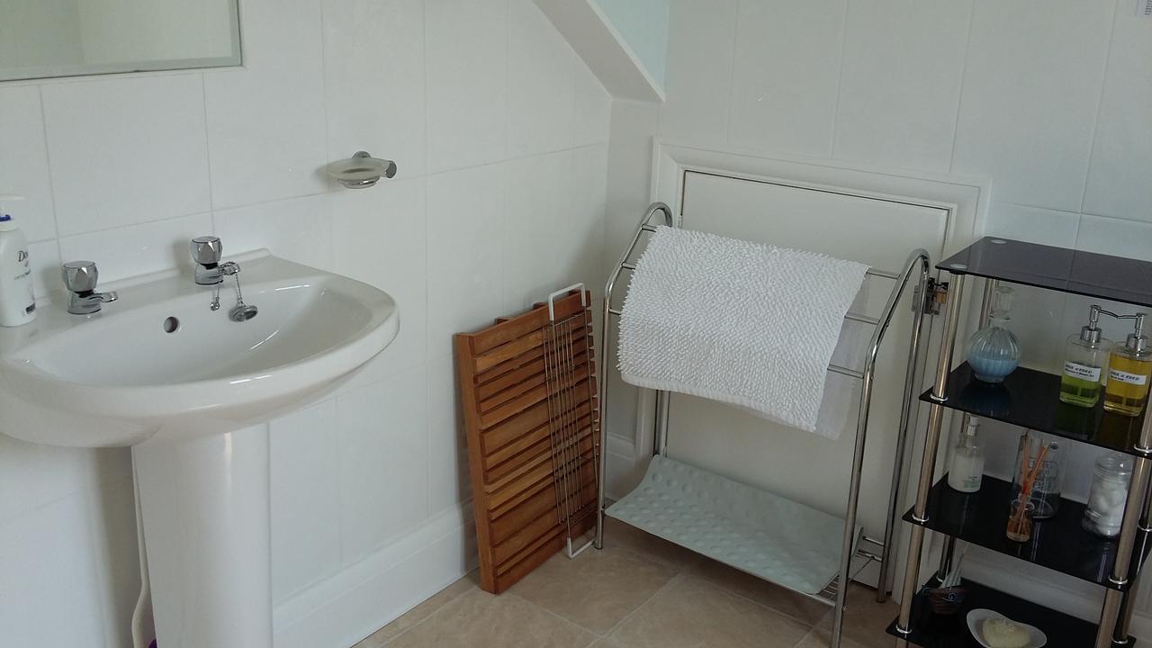 Guest house Cleave Court 3*