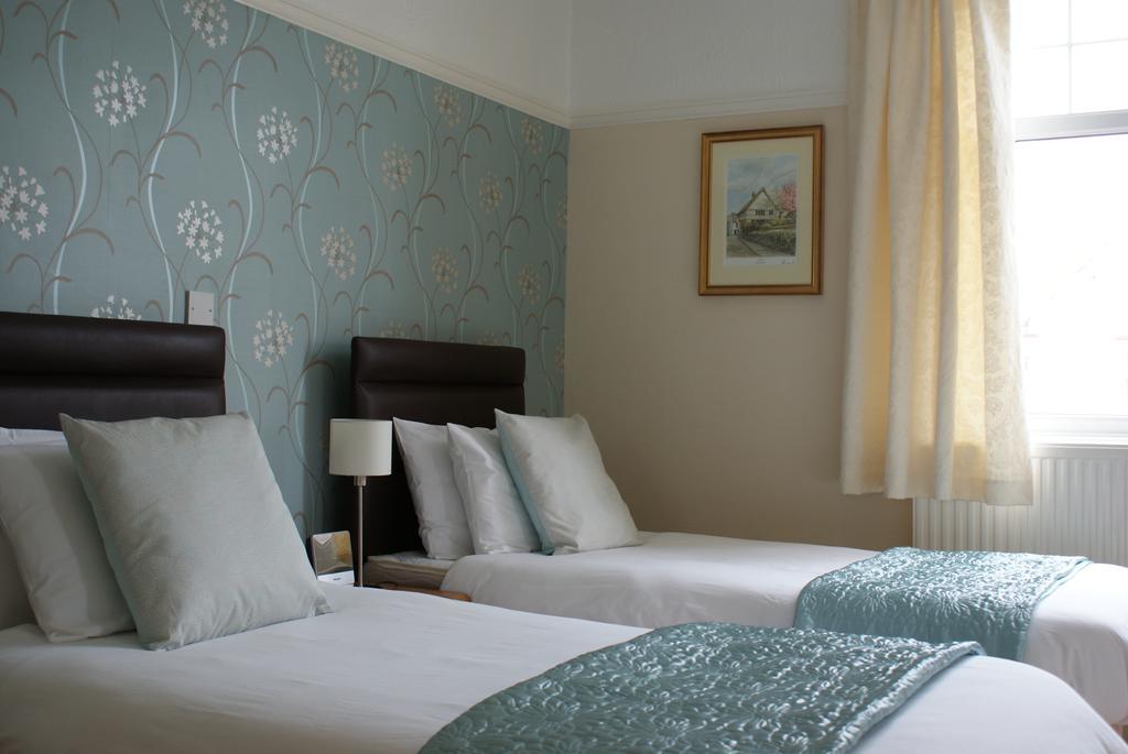 Cleave Court 3* Llandudno