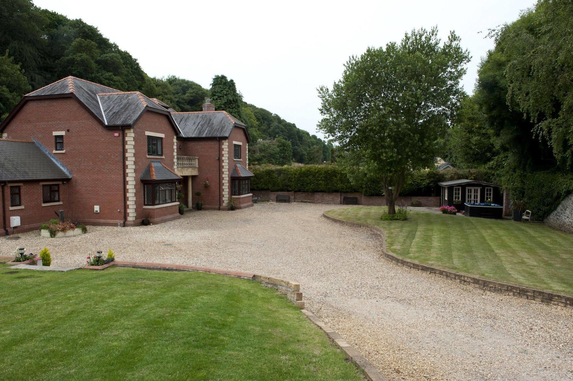 Ashbrook Bed And Breakfast Bed & Breakfast Llandudno